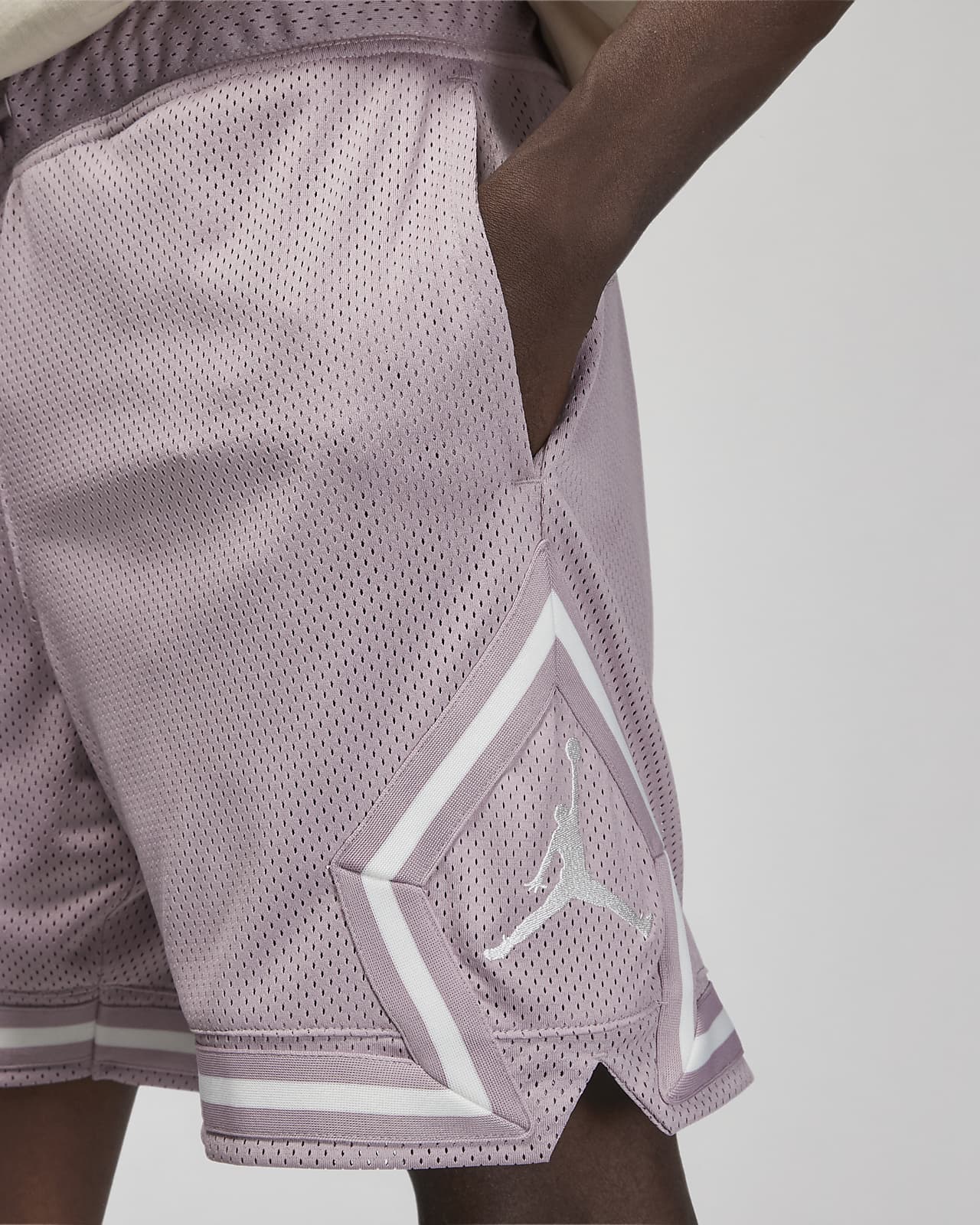 Jordan Essentials Men's Diamond Mesh Shorts. Nike AT