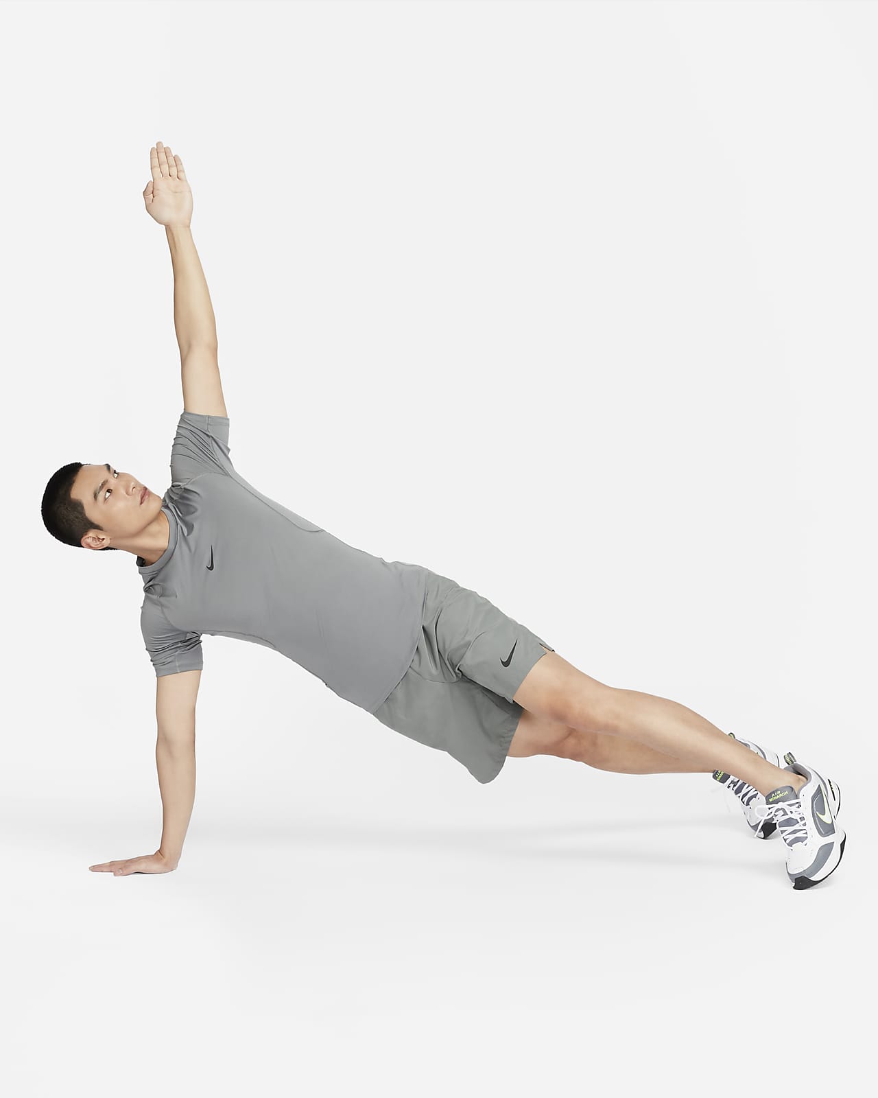 Nike Pro Men's Dri-FIT Tight Short-Sleeve Fitness Top. Nike IN