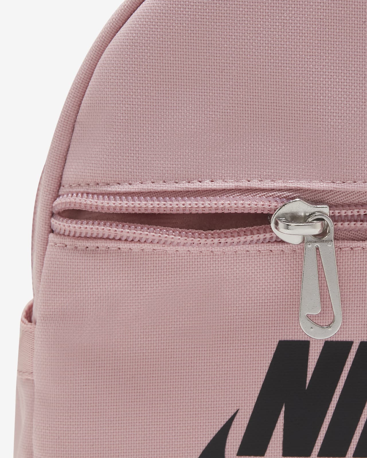 Nike Sportswear Futura 365 Women's Mini Backpack. Nike SG