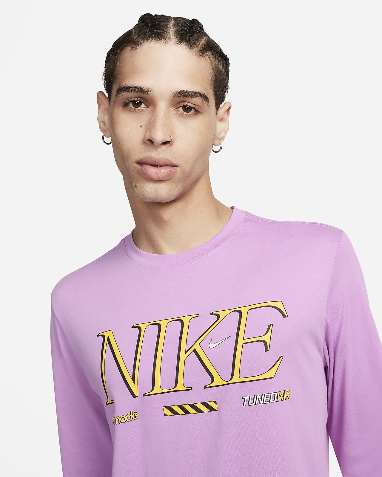 Nike Sportswear Men's Long-Sleeve T-Shirt.