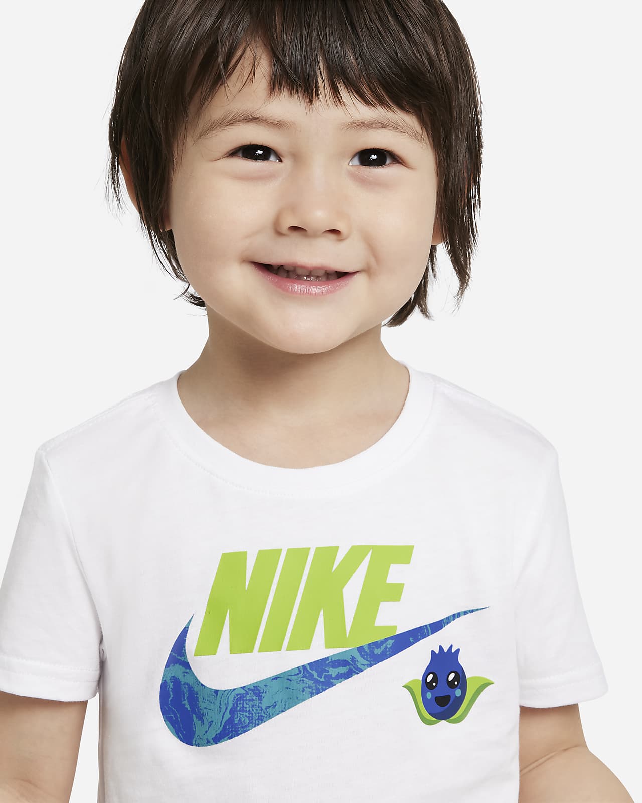 Nike Sportswear Toddler TShirt and Shorts Set.