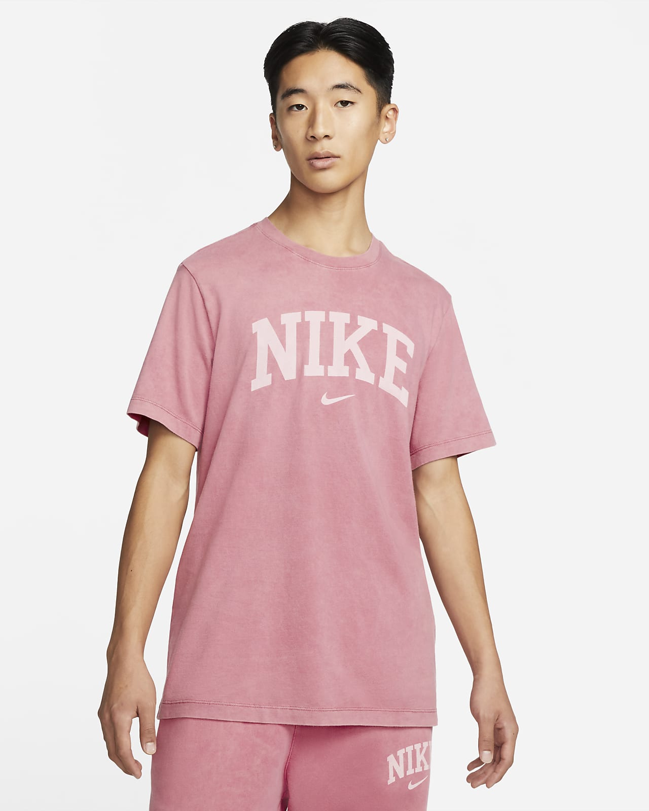 pink t shirt nike