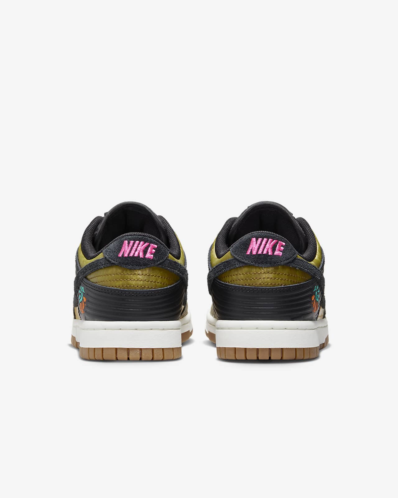 Nike Dunk Low LX Women's Shoes. Nike ID