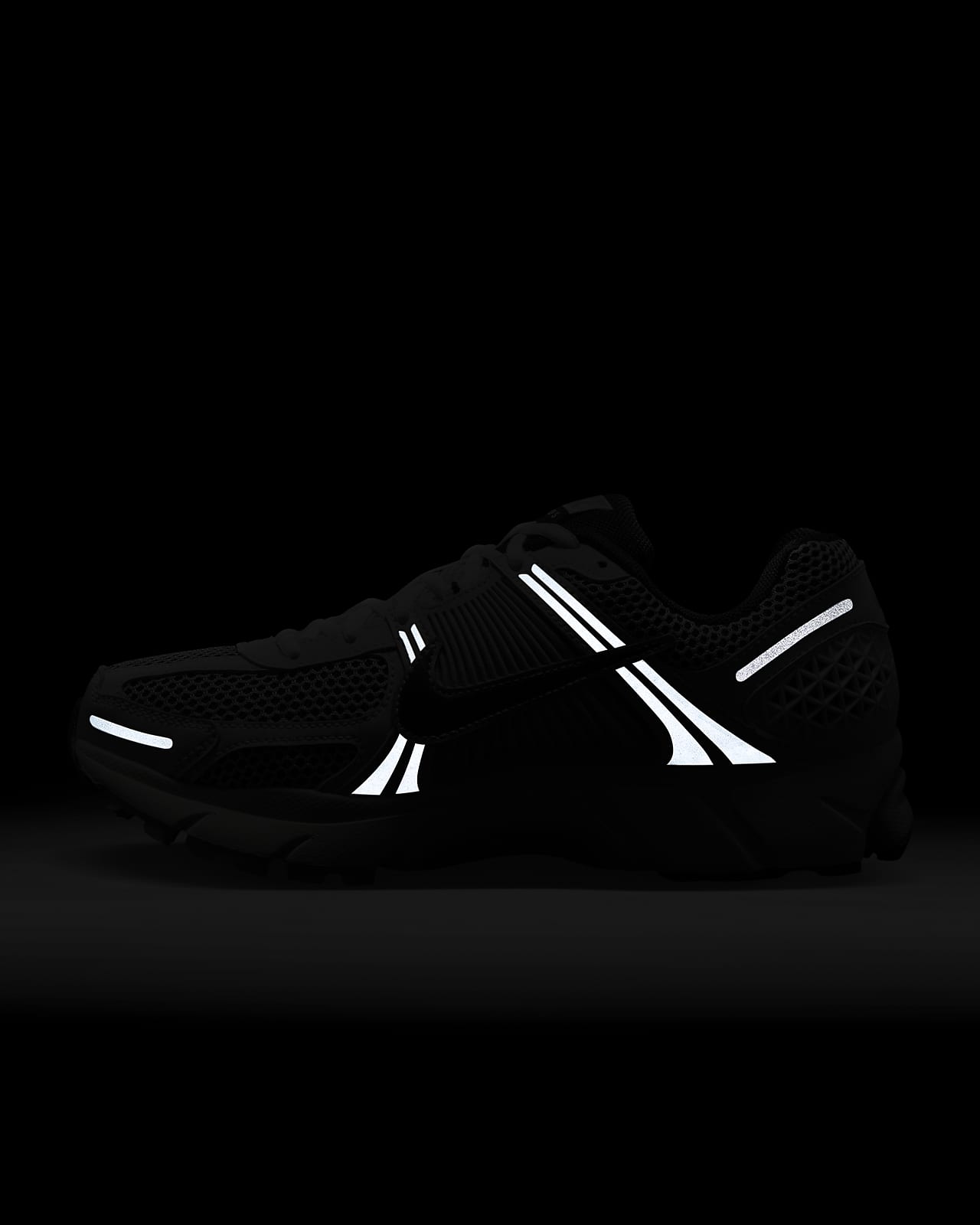 Nike store vomero black