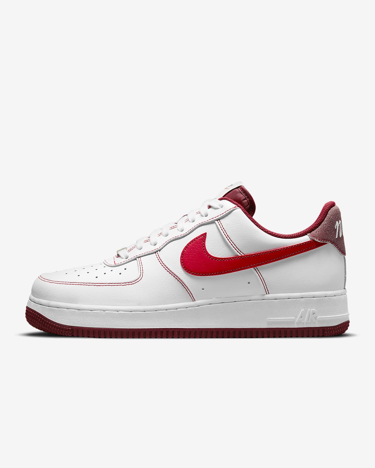 Chaussures Nike Air Force 1 '07 pour Homme. Nike LU