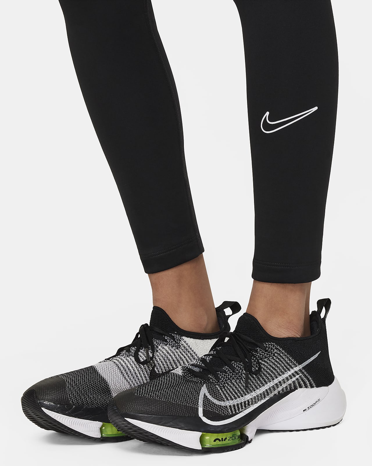 Nike Dri-FIT One Older Kids' (Girls') Leggings with Pockets. Nike CH