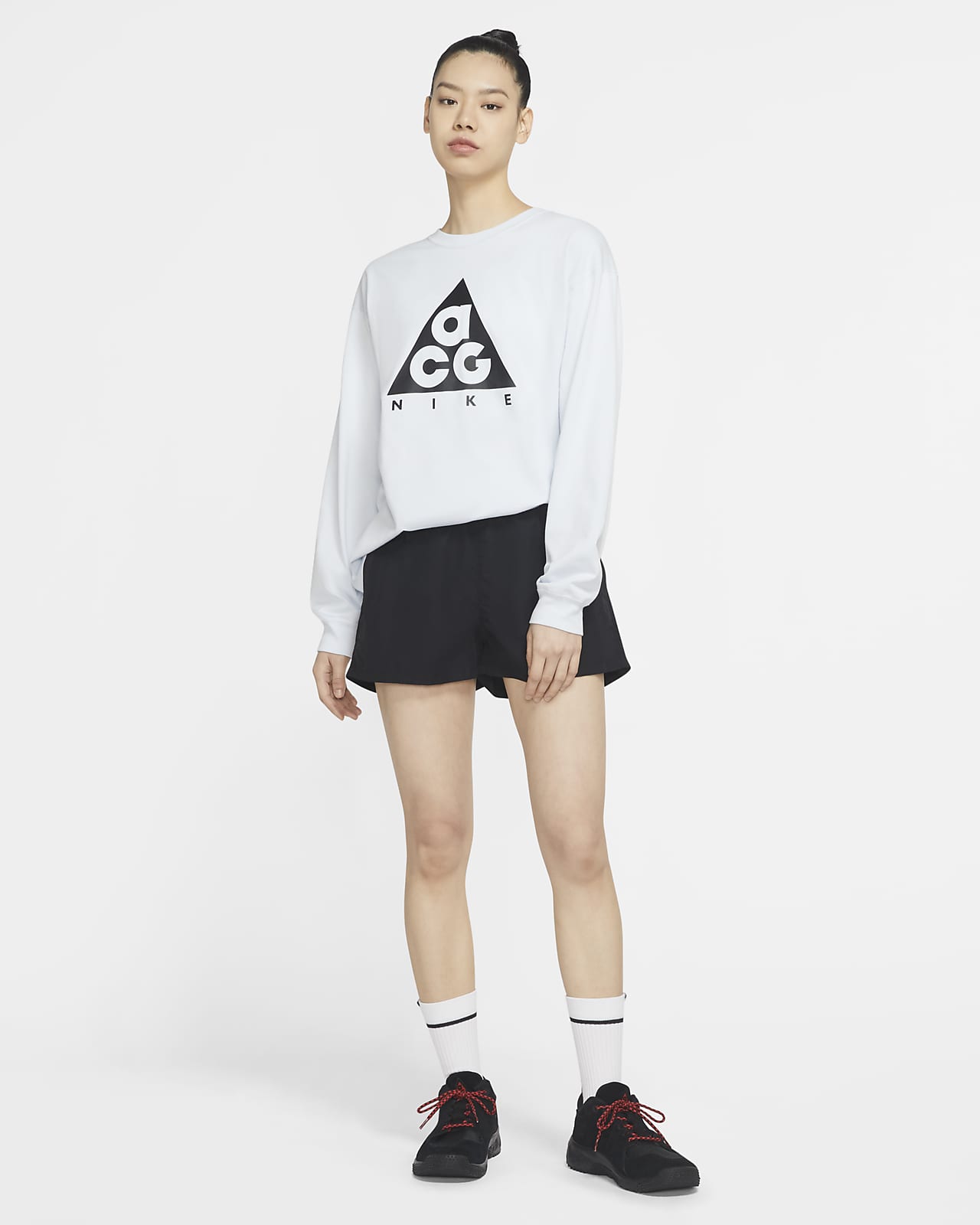 nike 2 in 1 woven shorts ladies