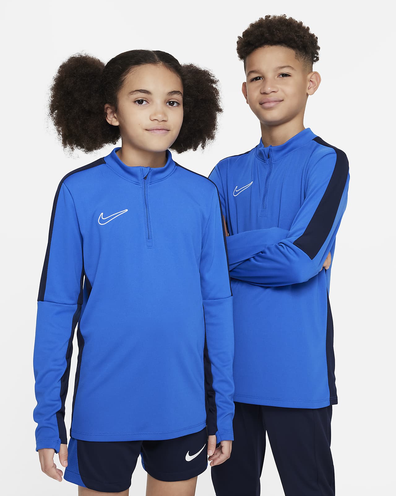 Nike Dri-FIT Academy23 fotballtreningsoverdel til store barn