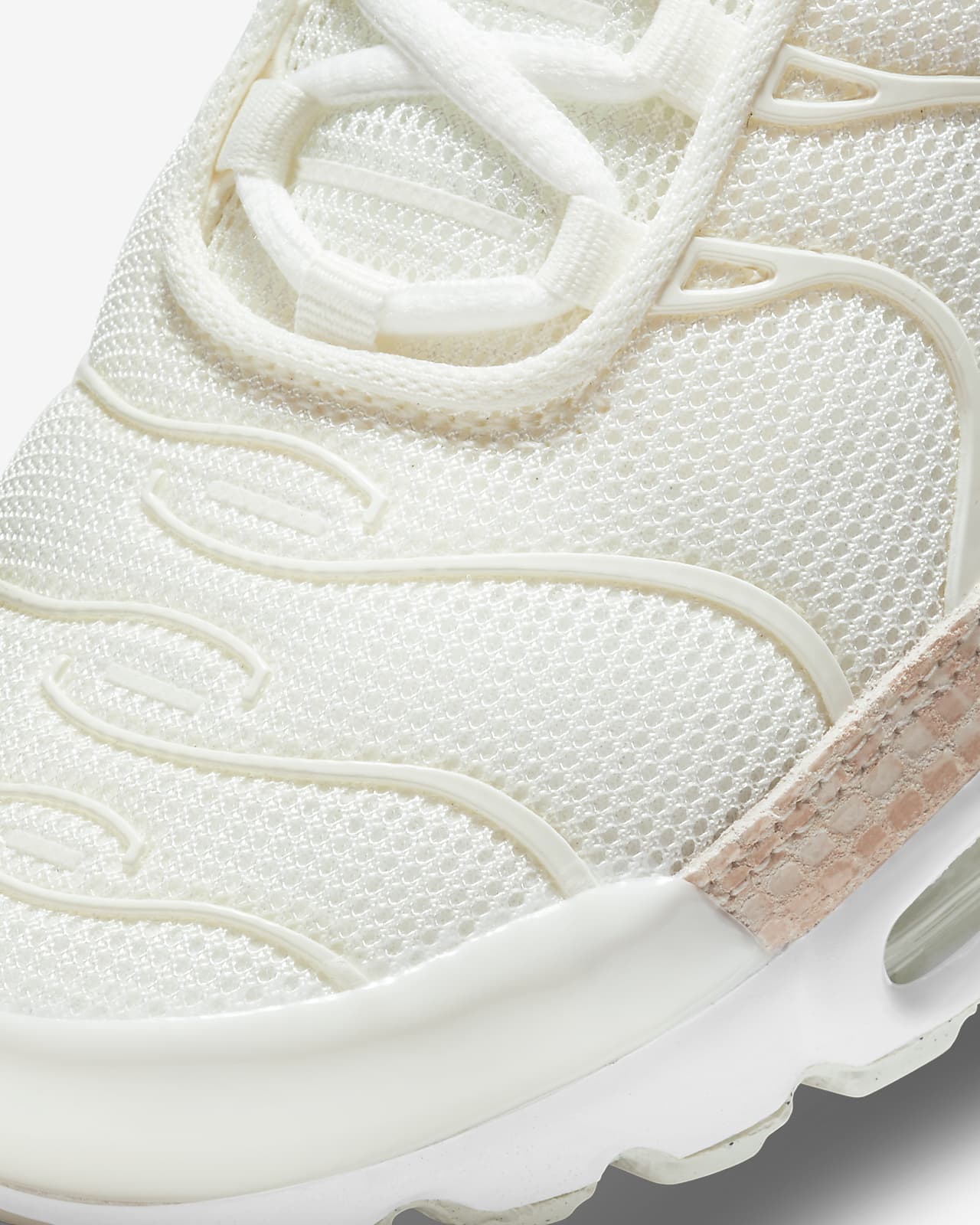 nike air max plus sail