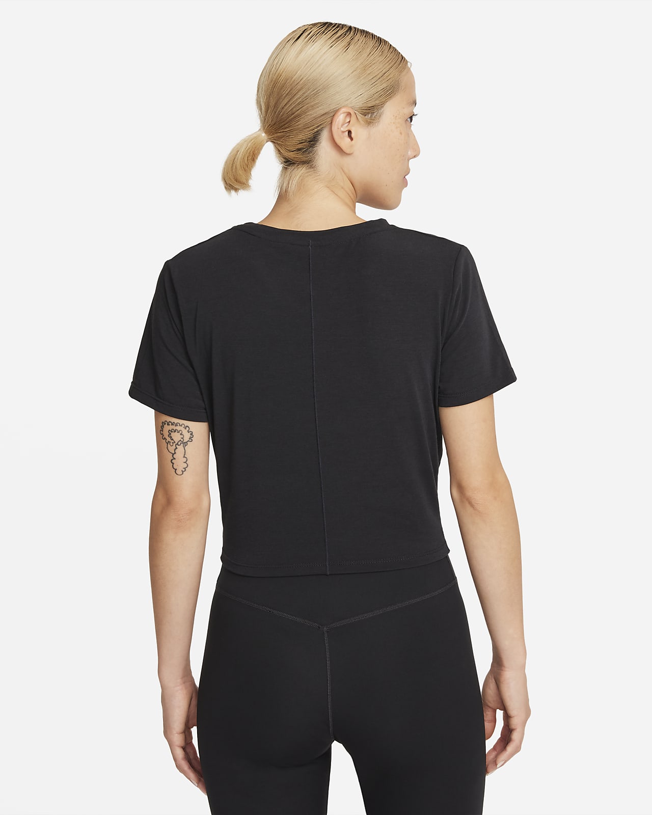 Nike Dri-FIT One Luxe Women's Twist Standard Fit Short-Sleeve Top. Nike PH