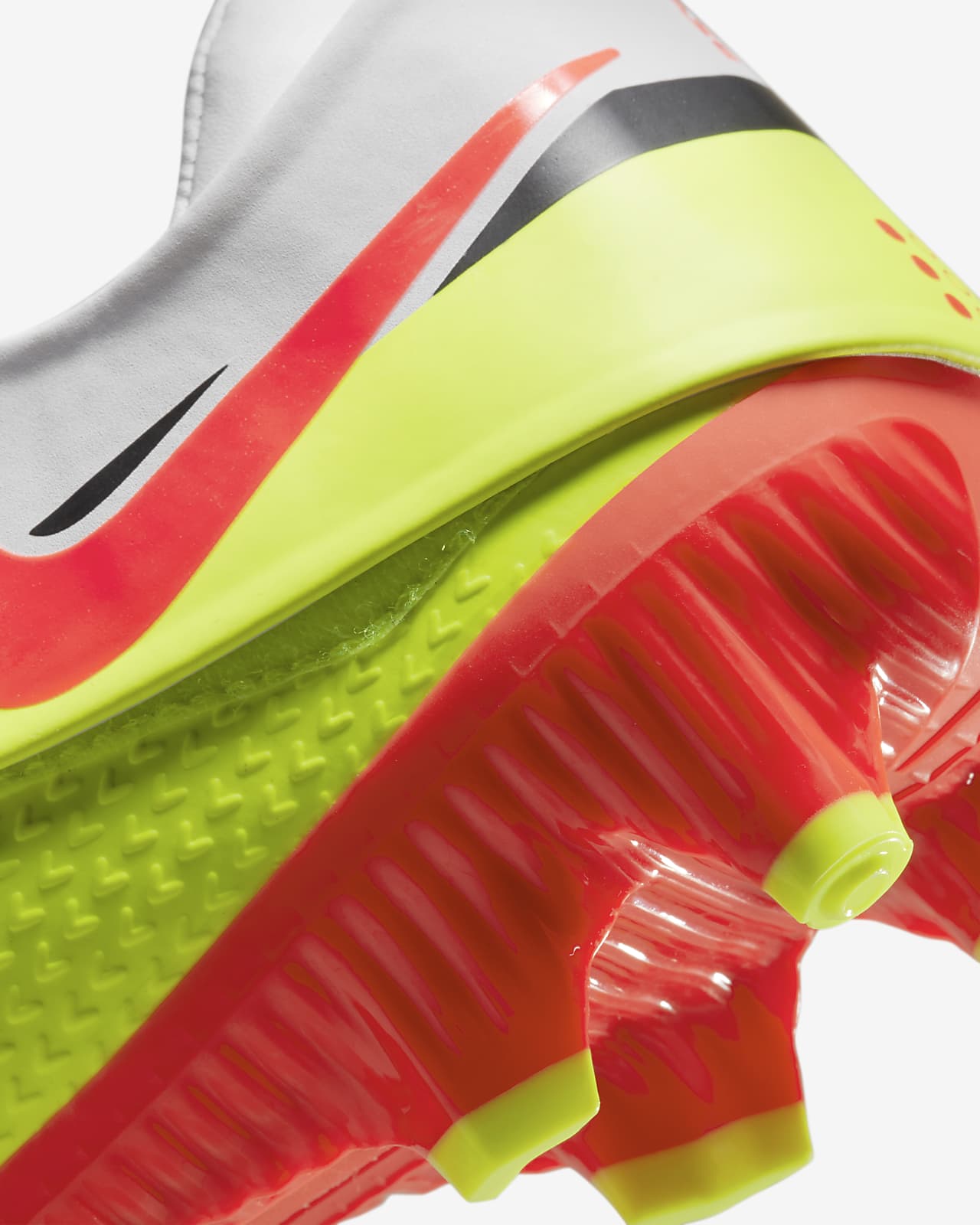 Nike Phantom GT2 Academy FlyEase MG 