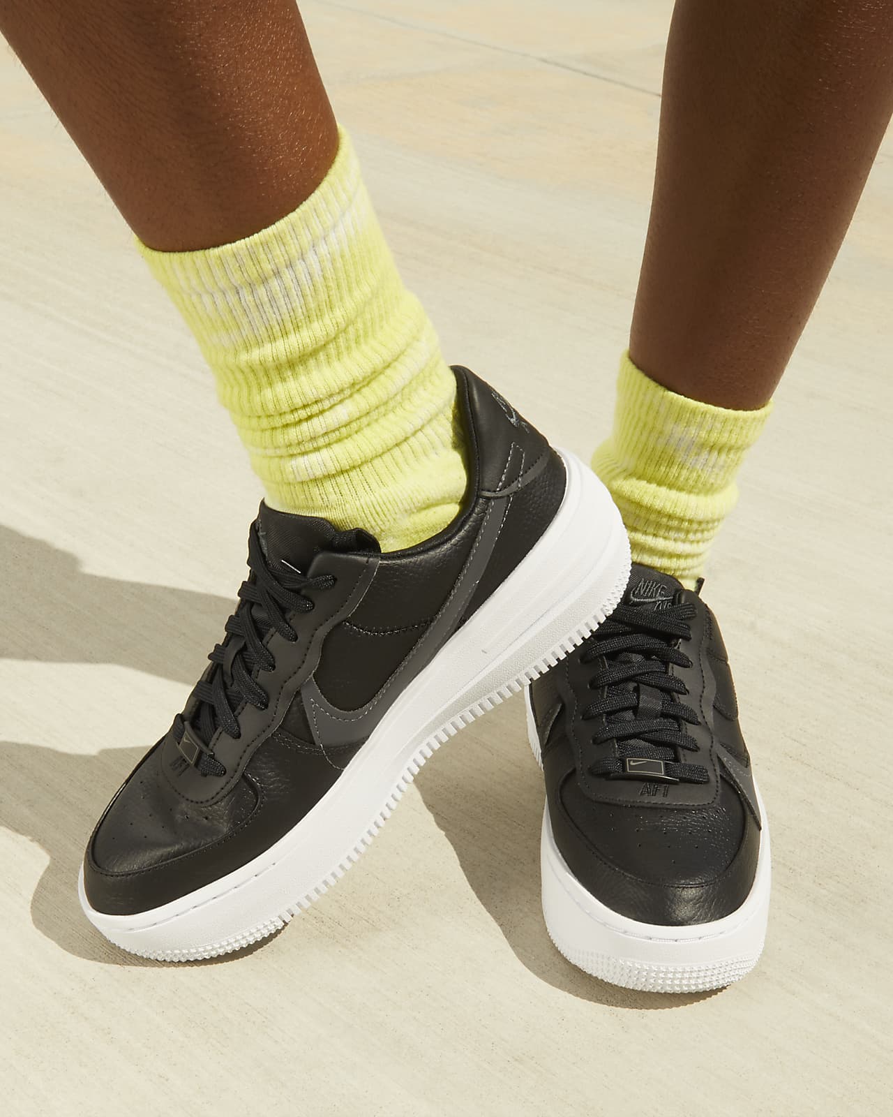 Nike Air Force 1 PLT.AF.ORM Women's Shoes. Nike CH