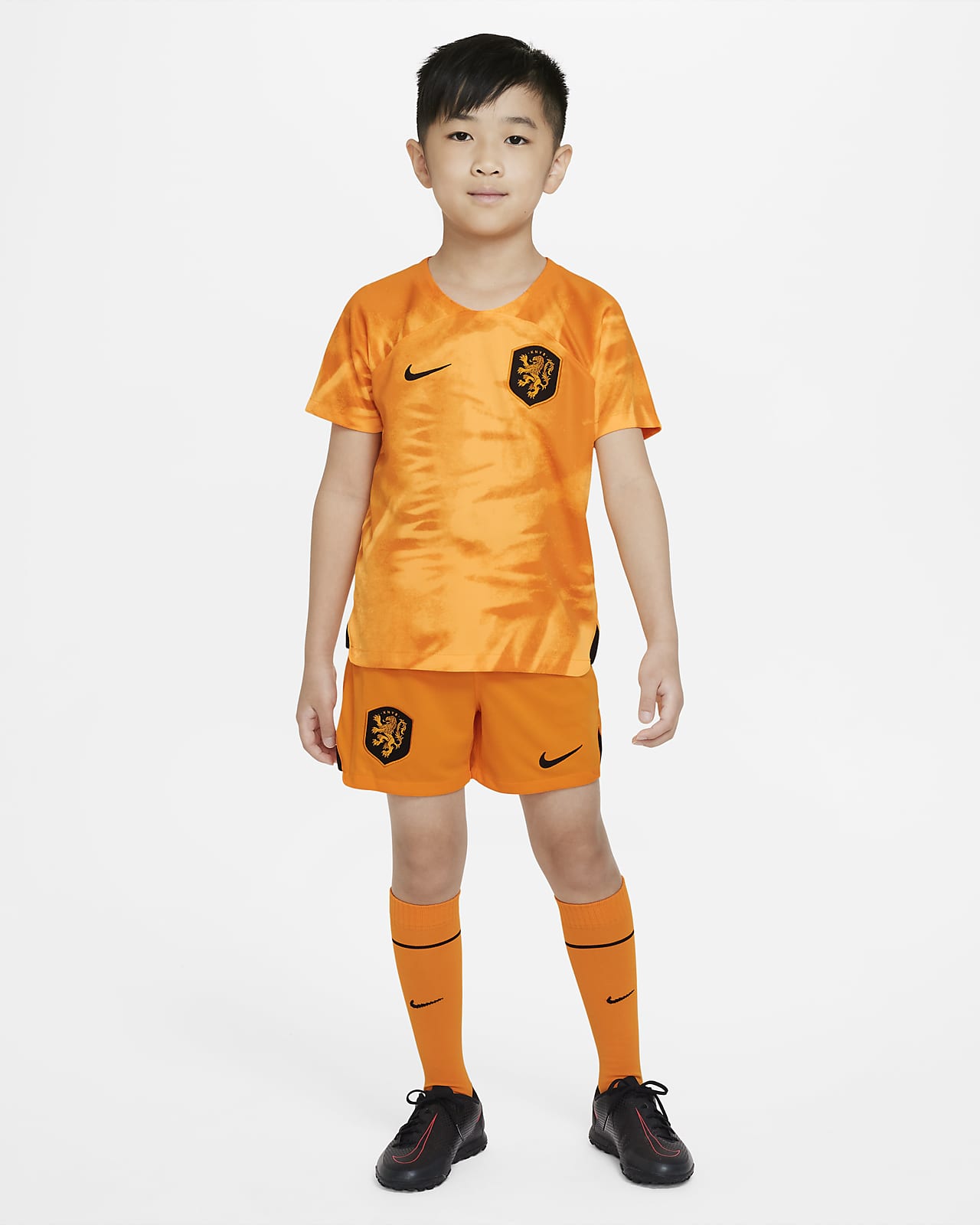 Netherlands 2022/23 Home Younger Kids' Nike Football Kit. Nike LU