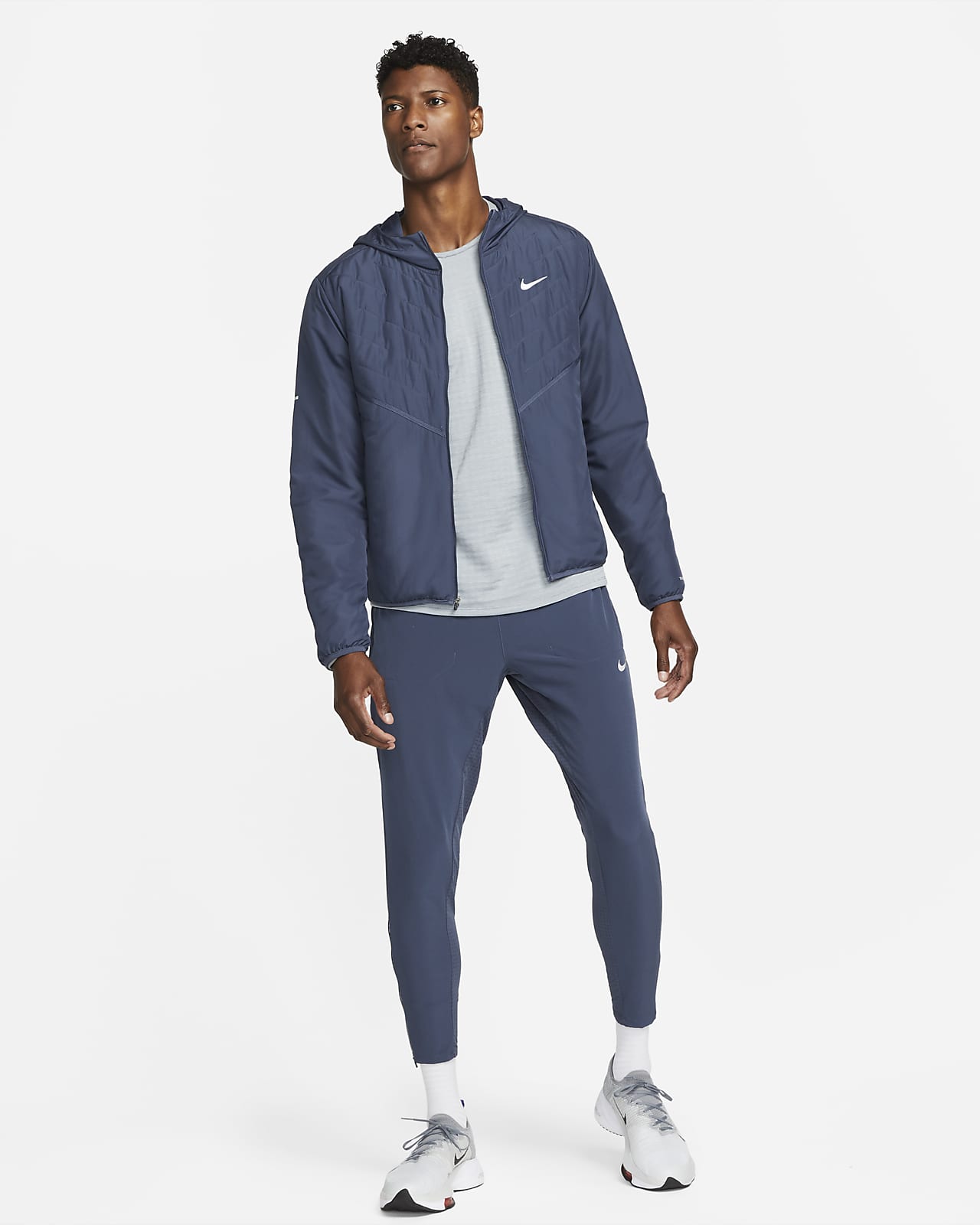 Nike Therma-FIT Repel Men's Synthetic-Fill Running Jacket. Nike AT