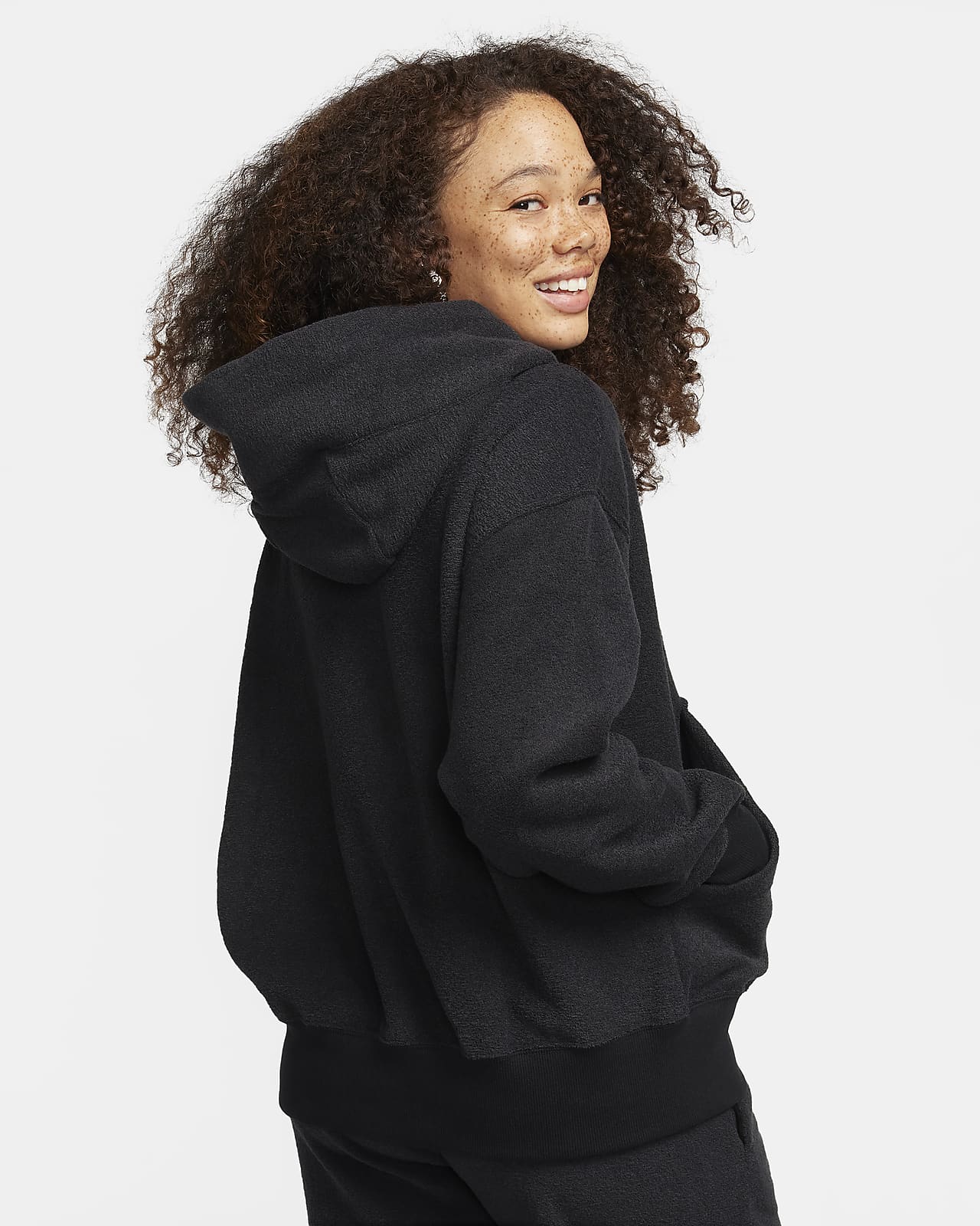 Nike Sportswear Plush Women's Oversized Pullover Hoodie. Nike CA