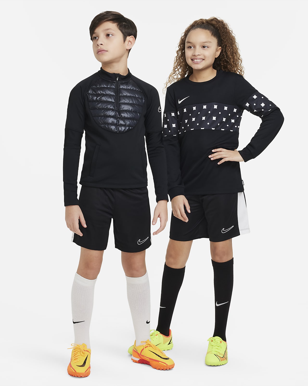 Nike Dri-FIT Academy23 Kids' Football Shorts. Nike AE