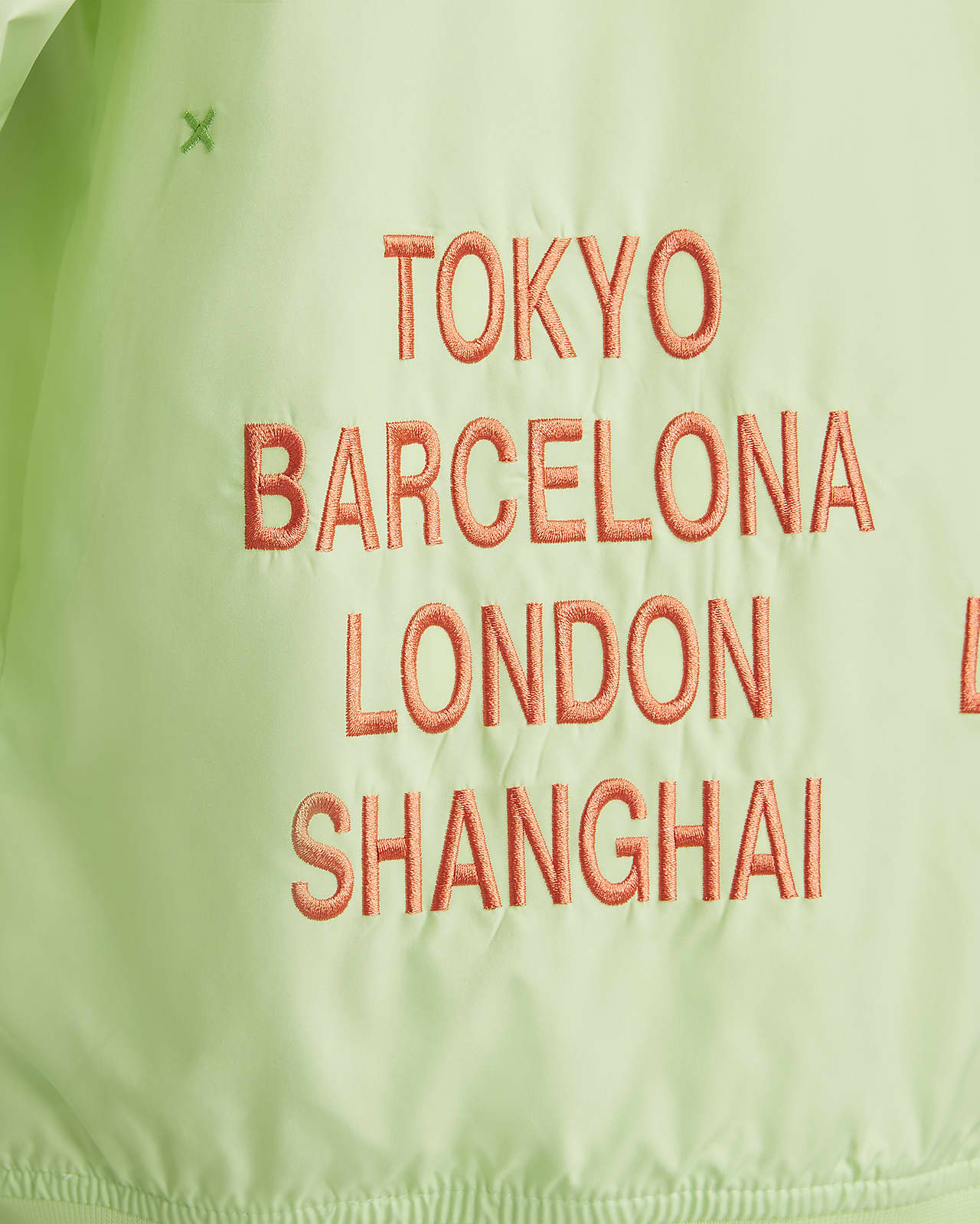 Chamarra de tejido Woven para hombre Nike Sportswear. Nike MX