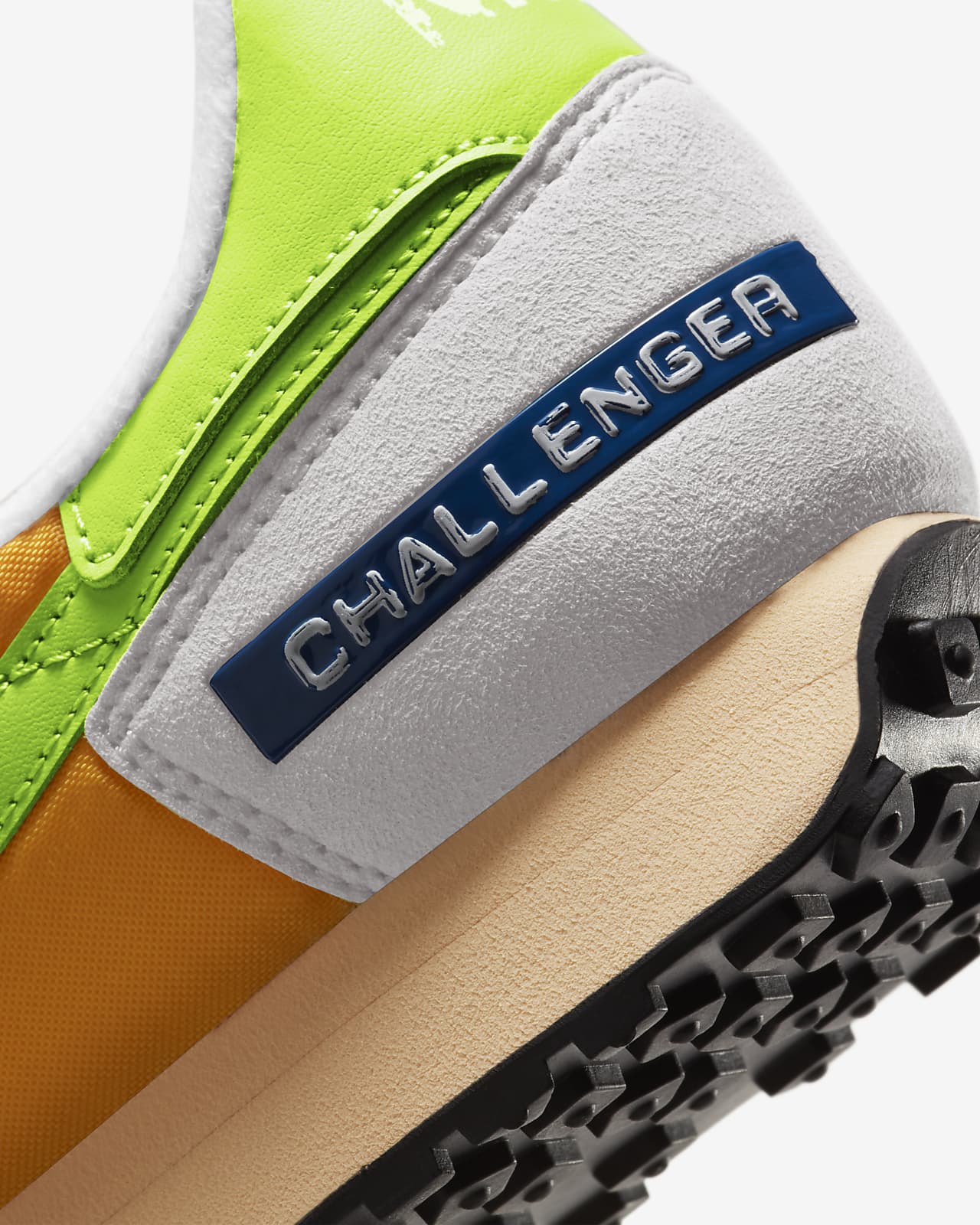 nike challenger og kumquat