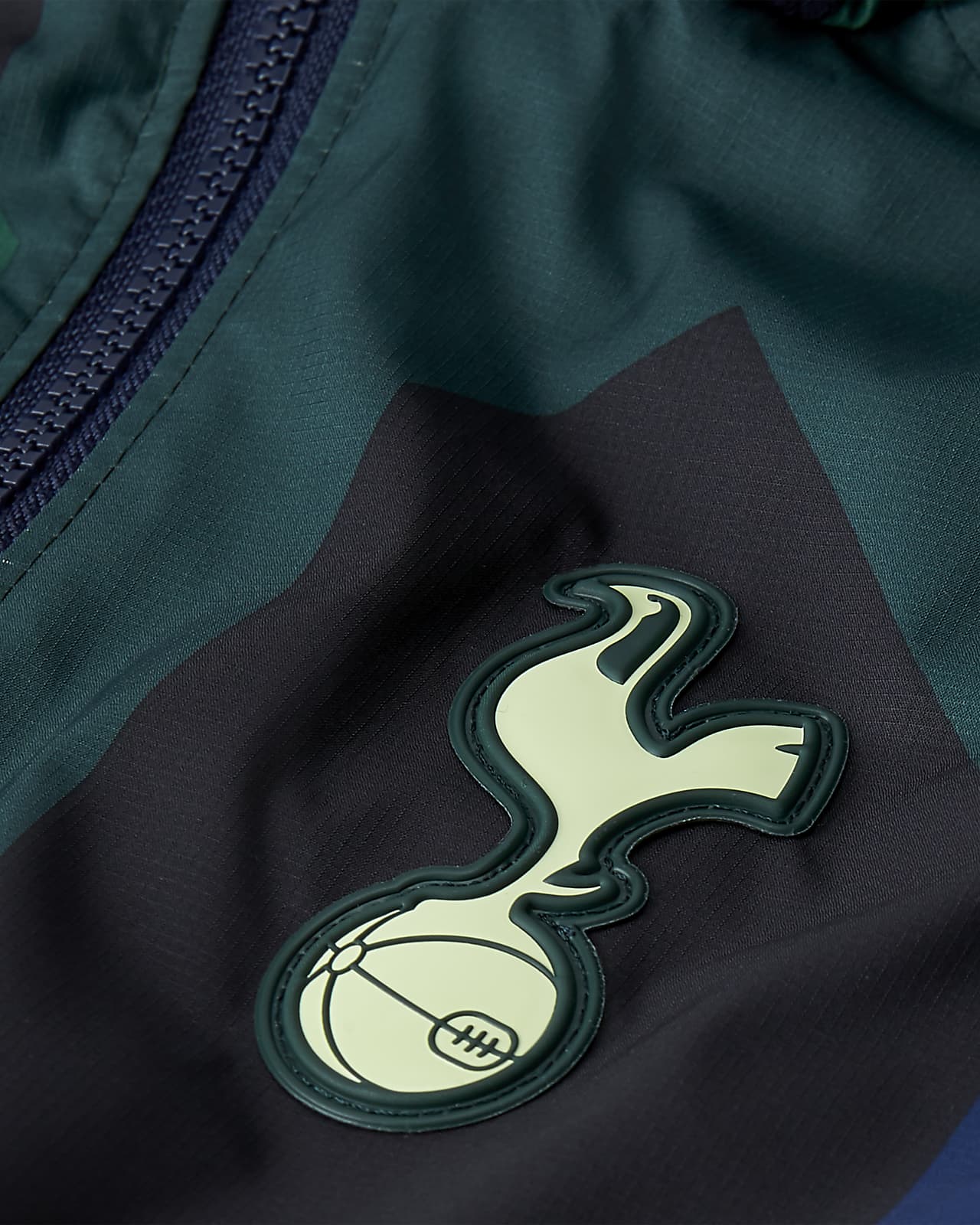 tottenham hotspur jacket nike
