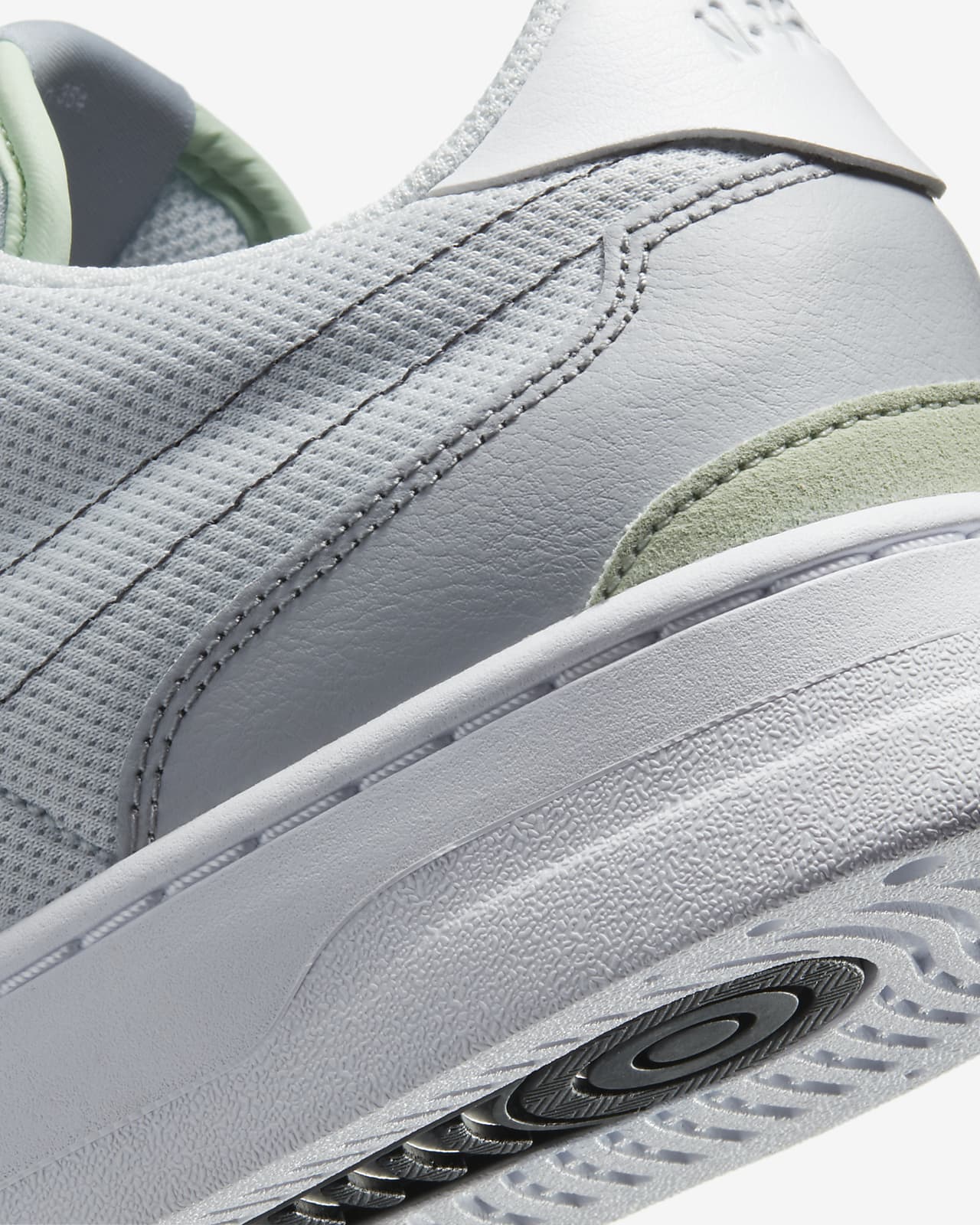 nike squash type men