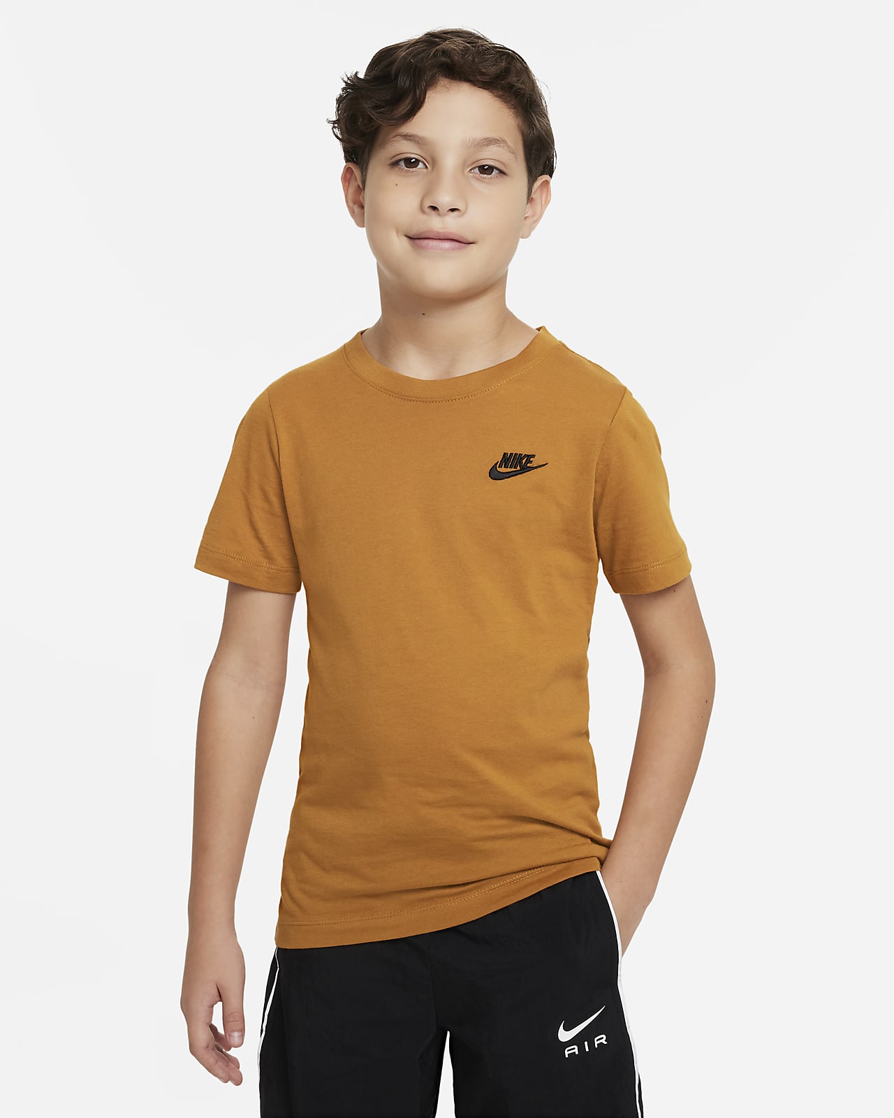 Nike Sportswear Older Kids' T-Shirt. Nike MY