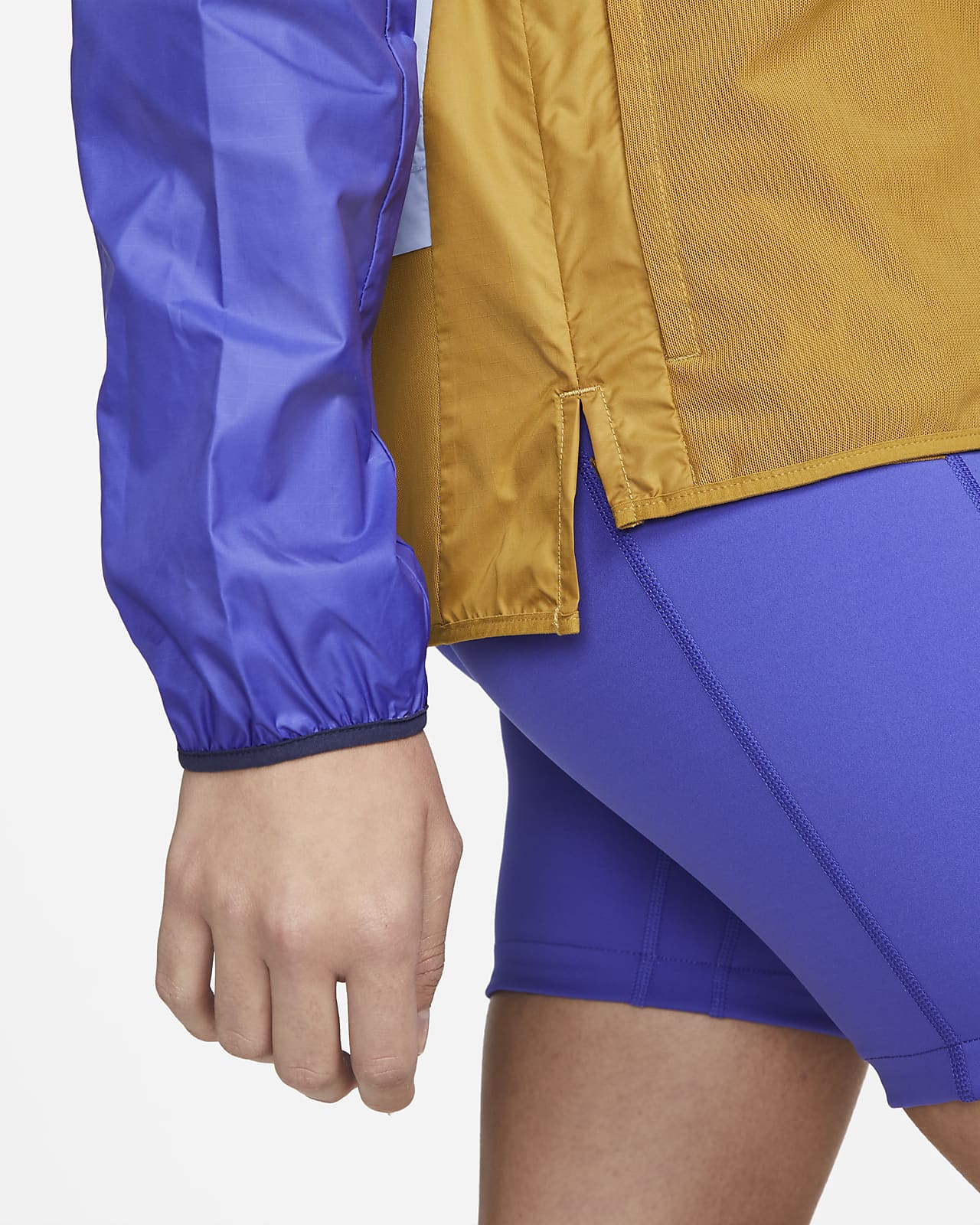 Nike Shield Women's Trail Running Jacket. Nike SE