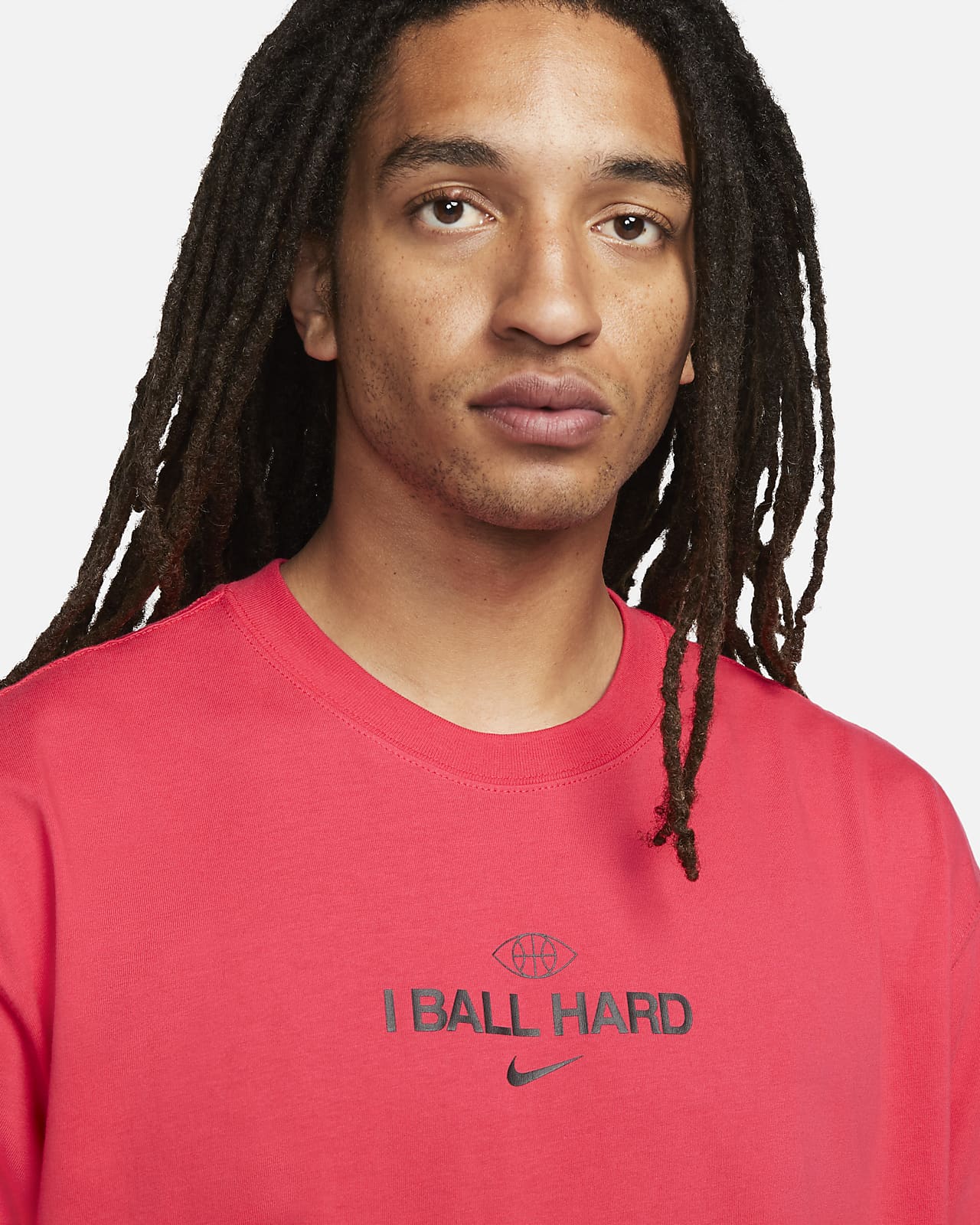 New York Knicks Essential Men's Nike NBA Max90 T-Shirt.