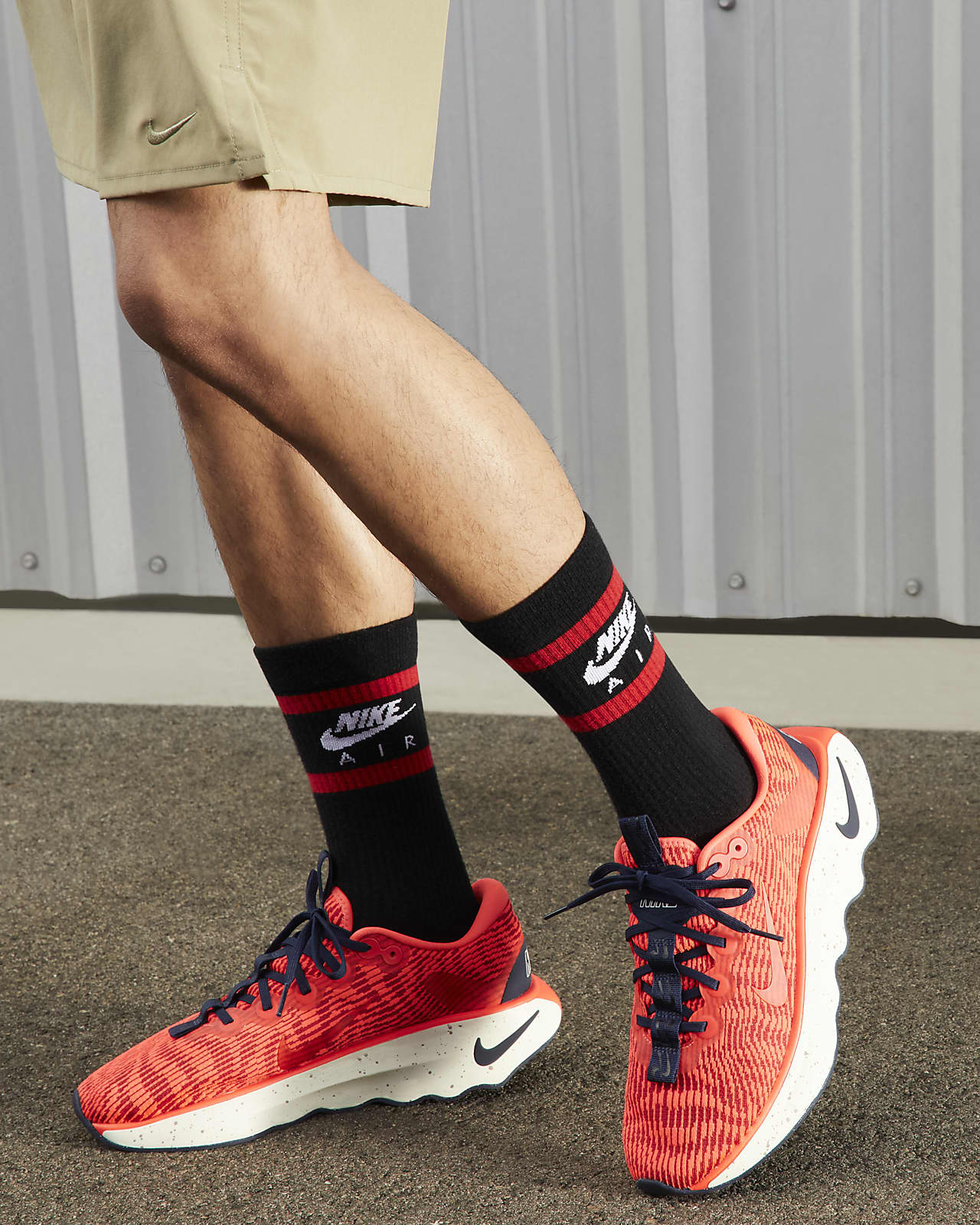 Nike Motiva Men's Walking Shoes. Nike LU