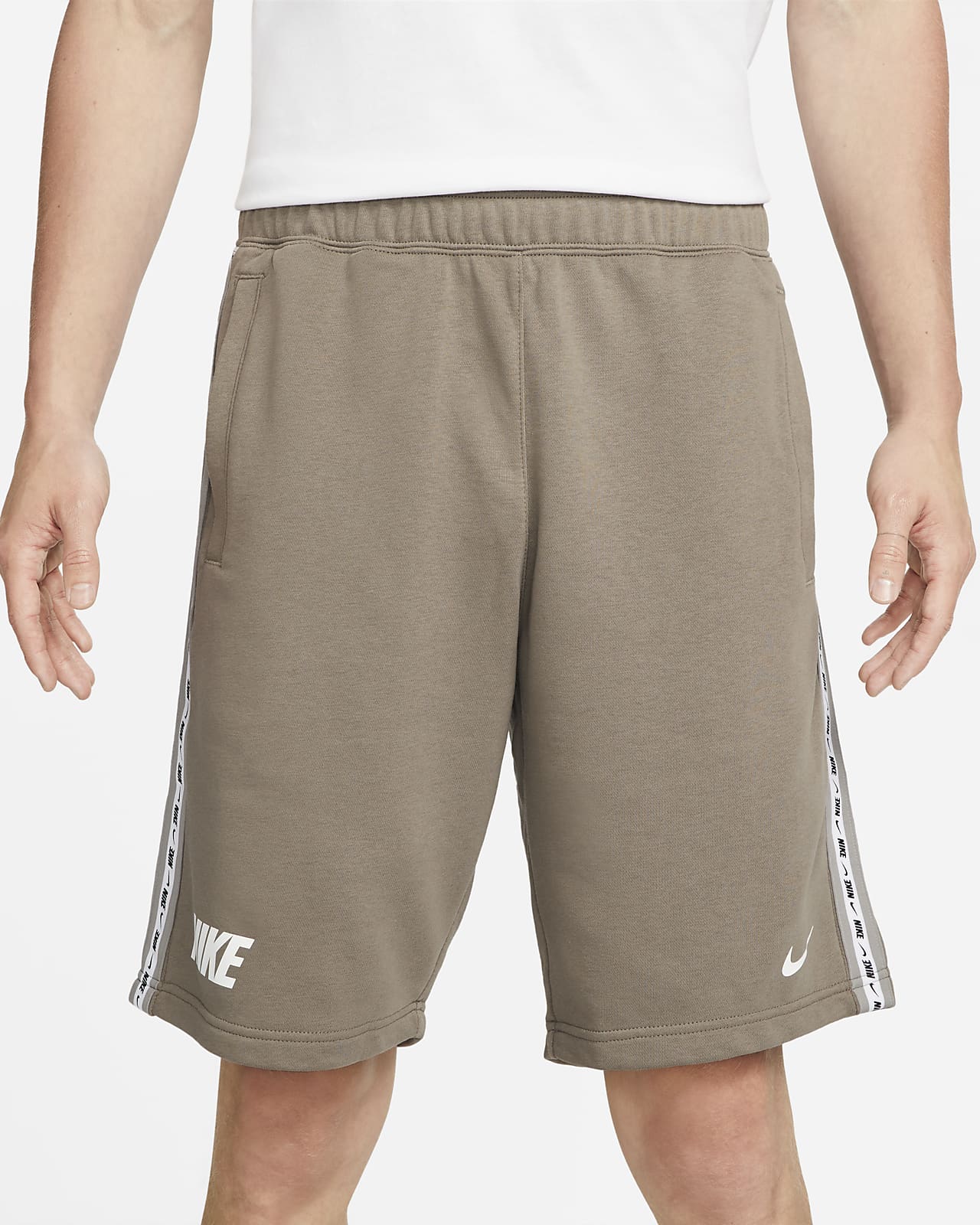 men's nike khaki shorts