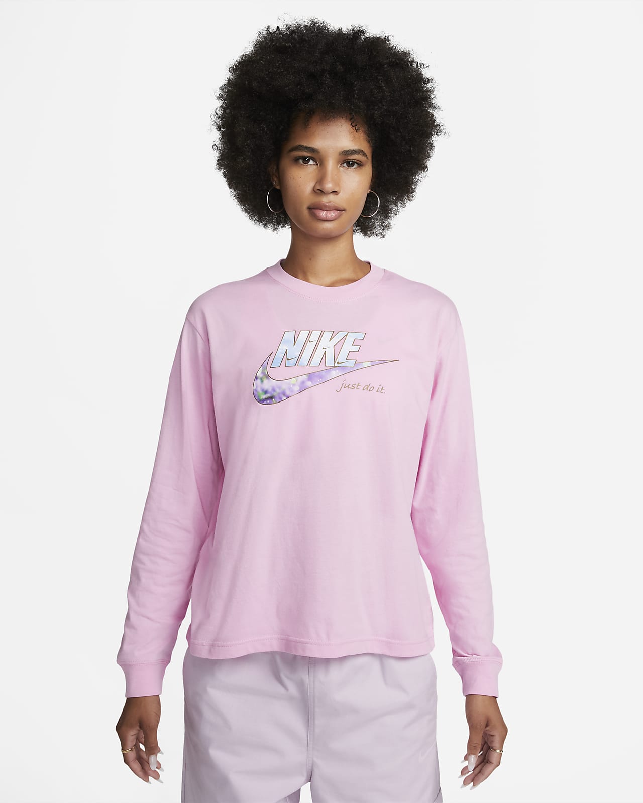 Nike Sportswear T-shirt met lange mouwen voor dames. Nike BE