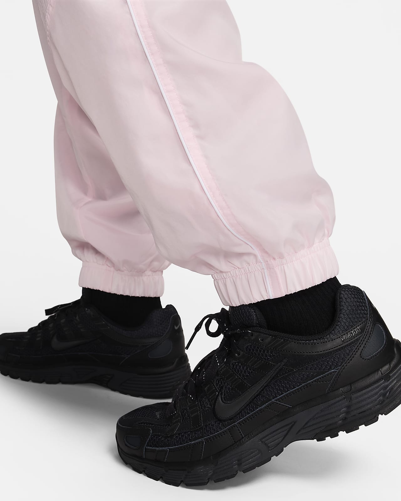 Nike Air Men's Woven Trousers. Nike CA