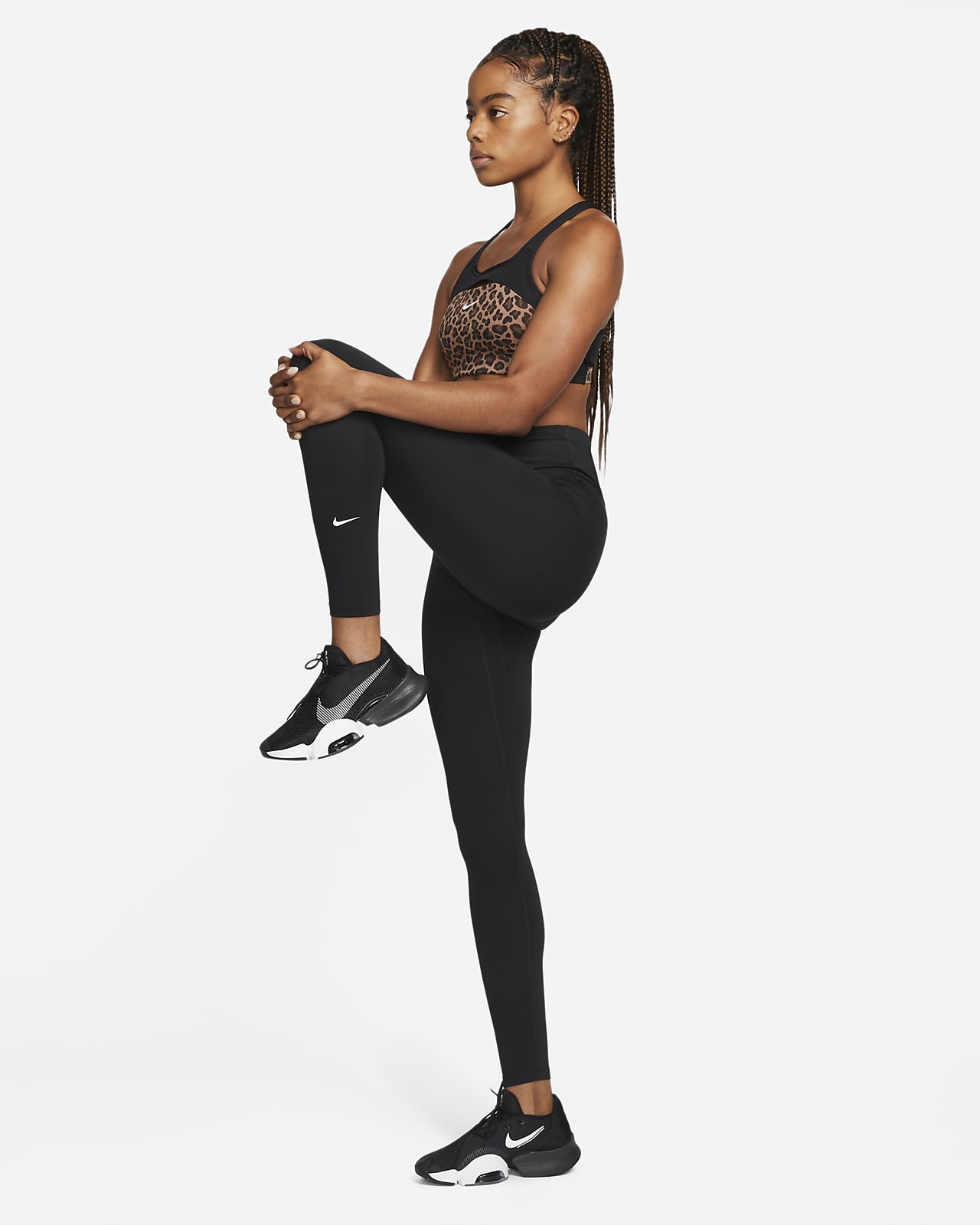 Mallas de entrenamiento con gráficos de tiro medio para mujer Nike One. Nike  MX