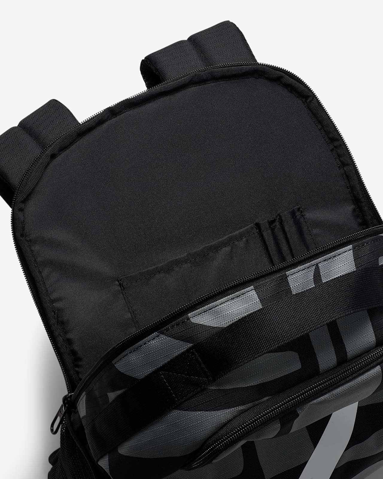 Nike Brasilia Kids' Backpack (18L). Nike BE