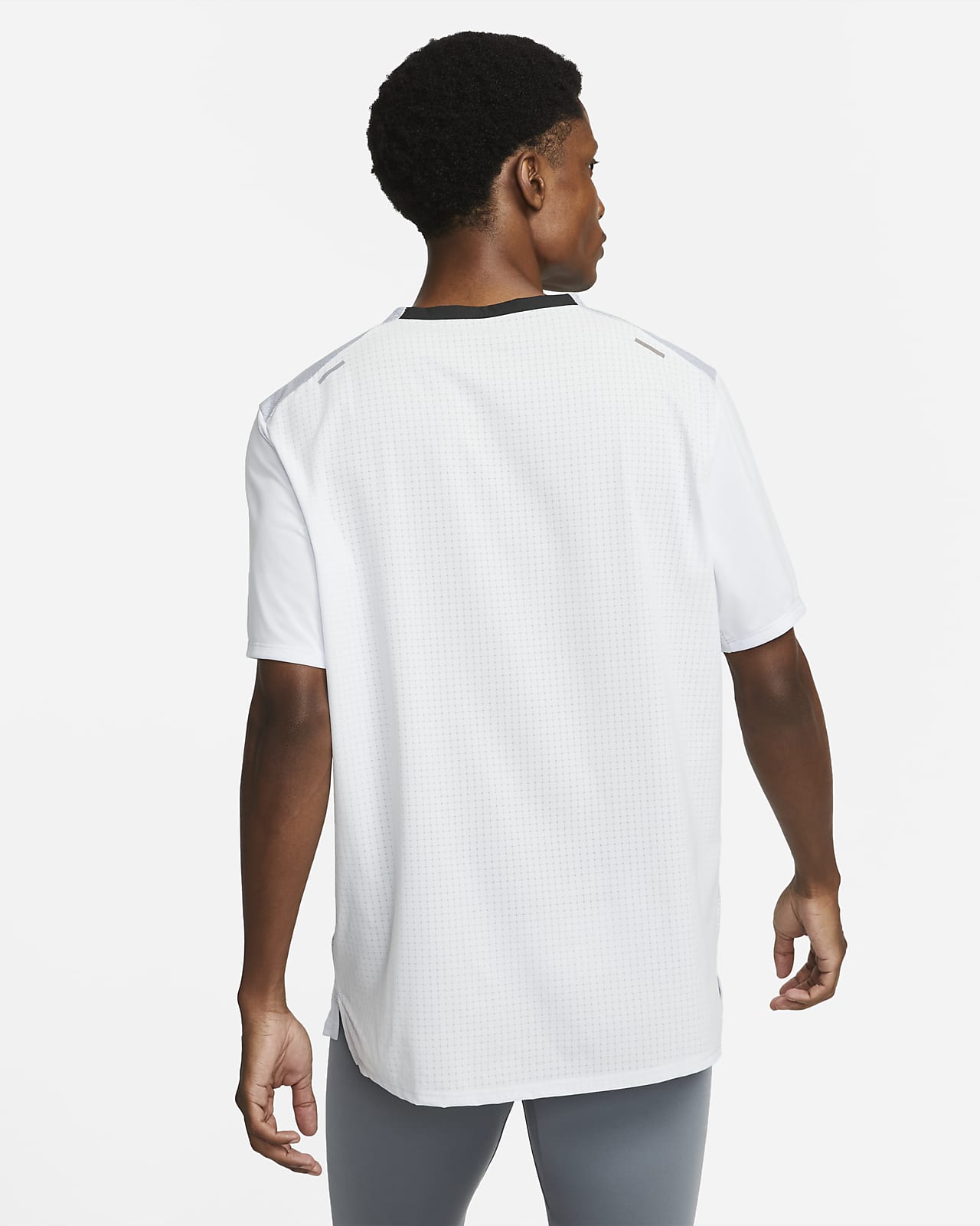 Short-Sleeve Trail Running Top. Nike NL