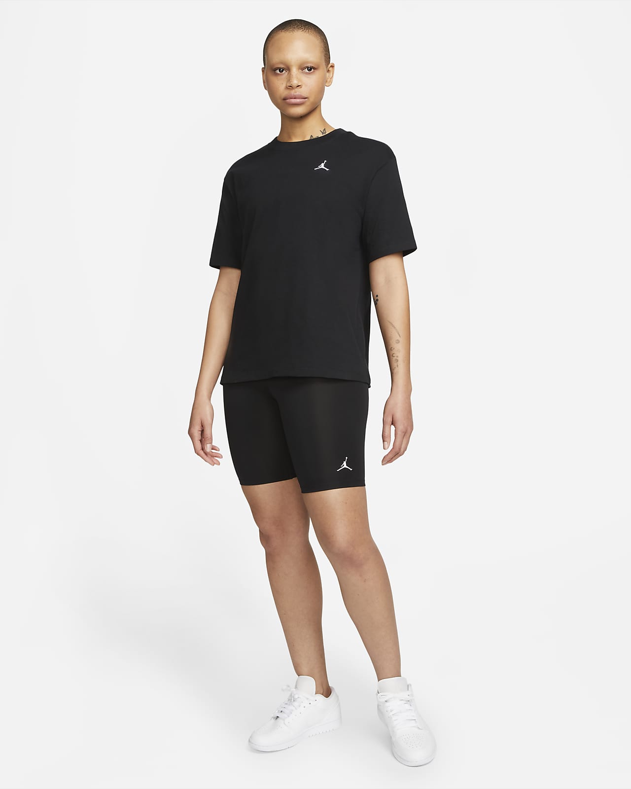 Jordan Essentials Women's T-Shirt. Nike SI