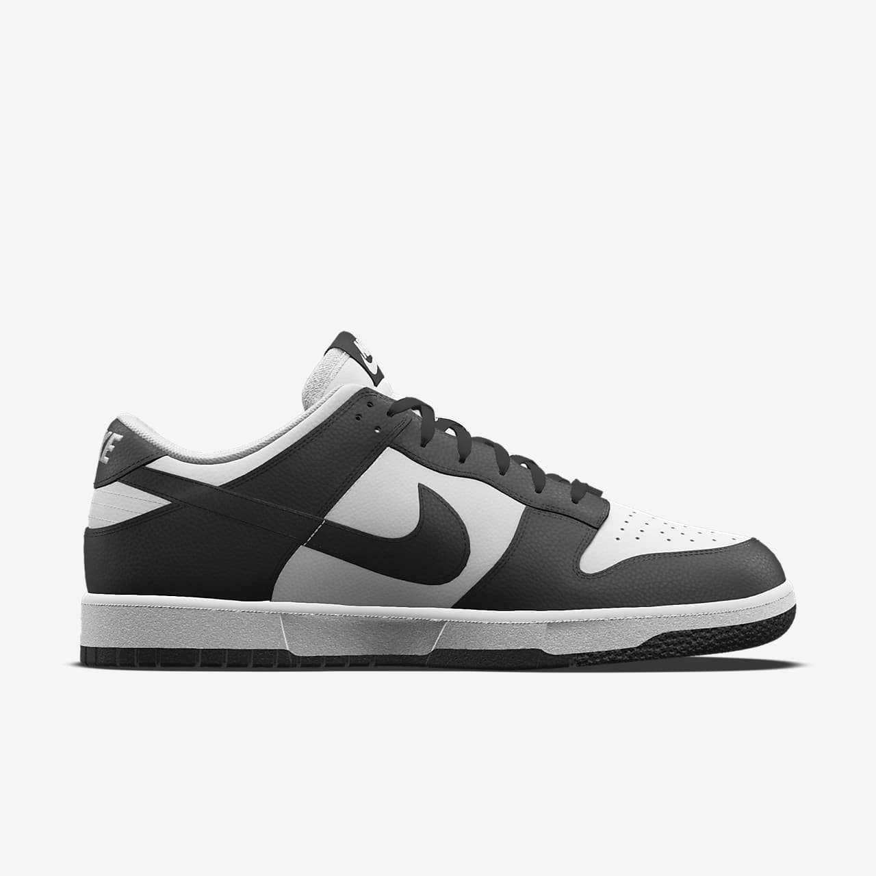 NIKE DUNK LOW BY YOU WHITE /BLACK