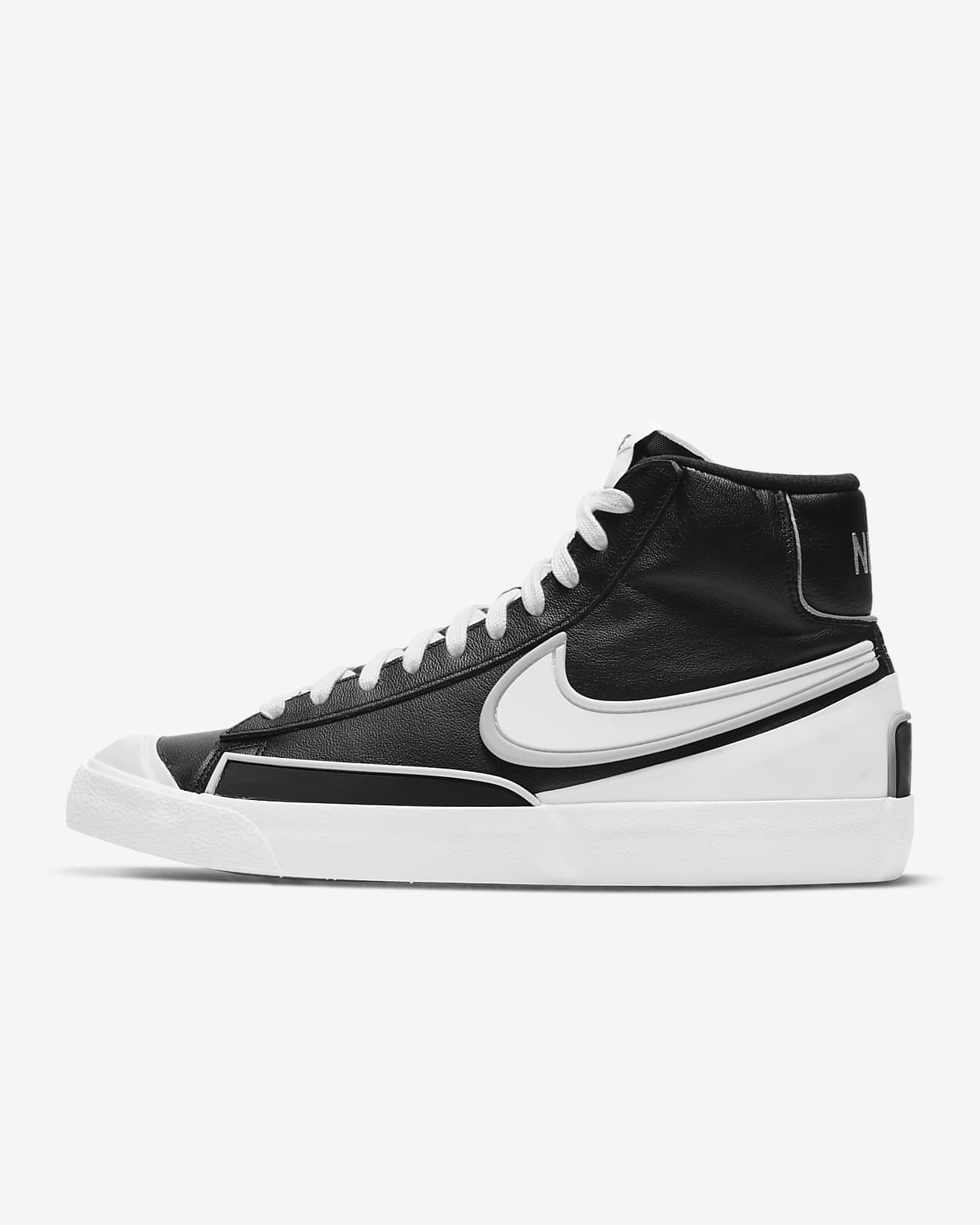 nike black and white sneakers