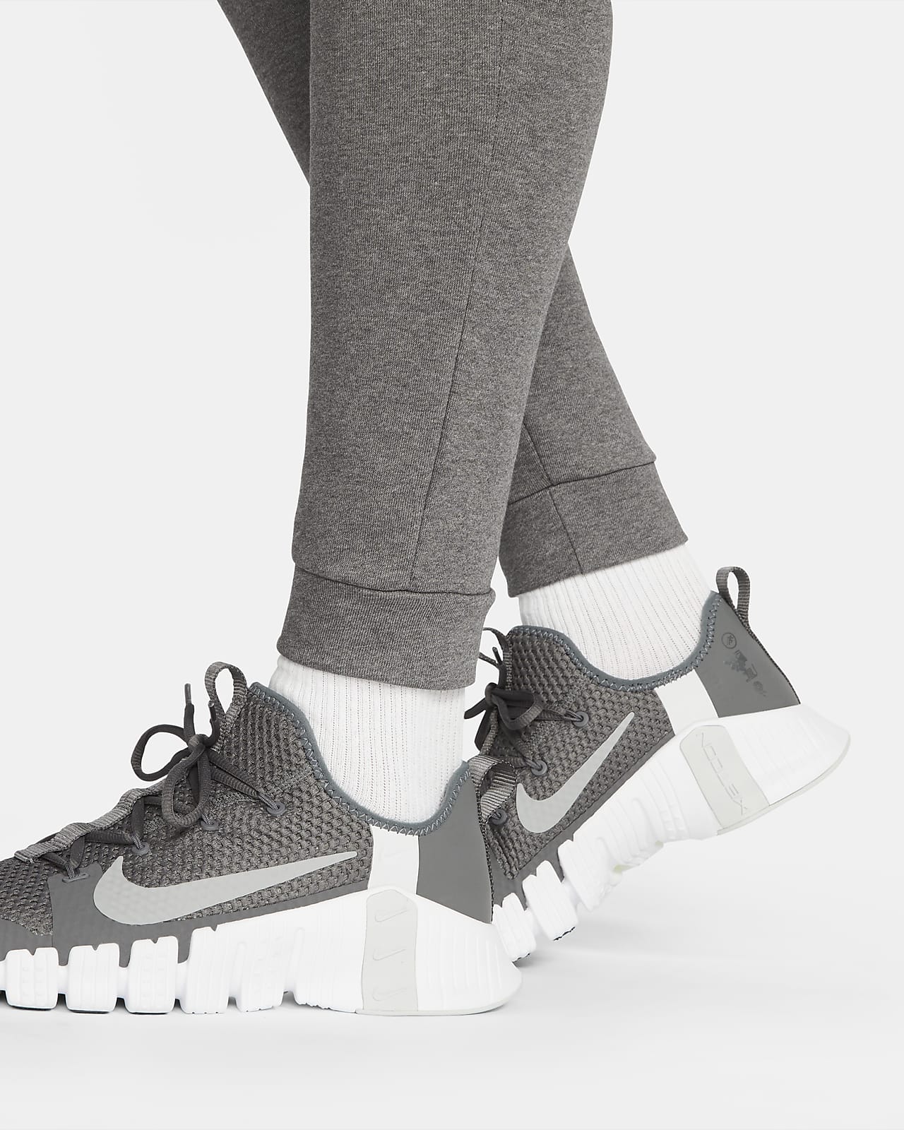 Nike Men's Club fleece Taper Cuff Sport Casual Pants (Heather Grey, Medium)  : Clothing, Shoes & Jewelry 