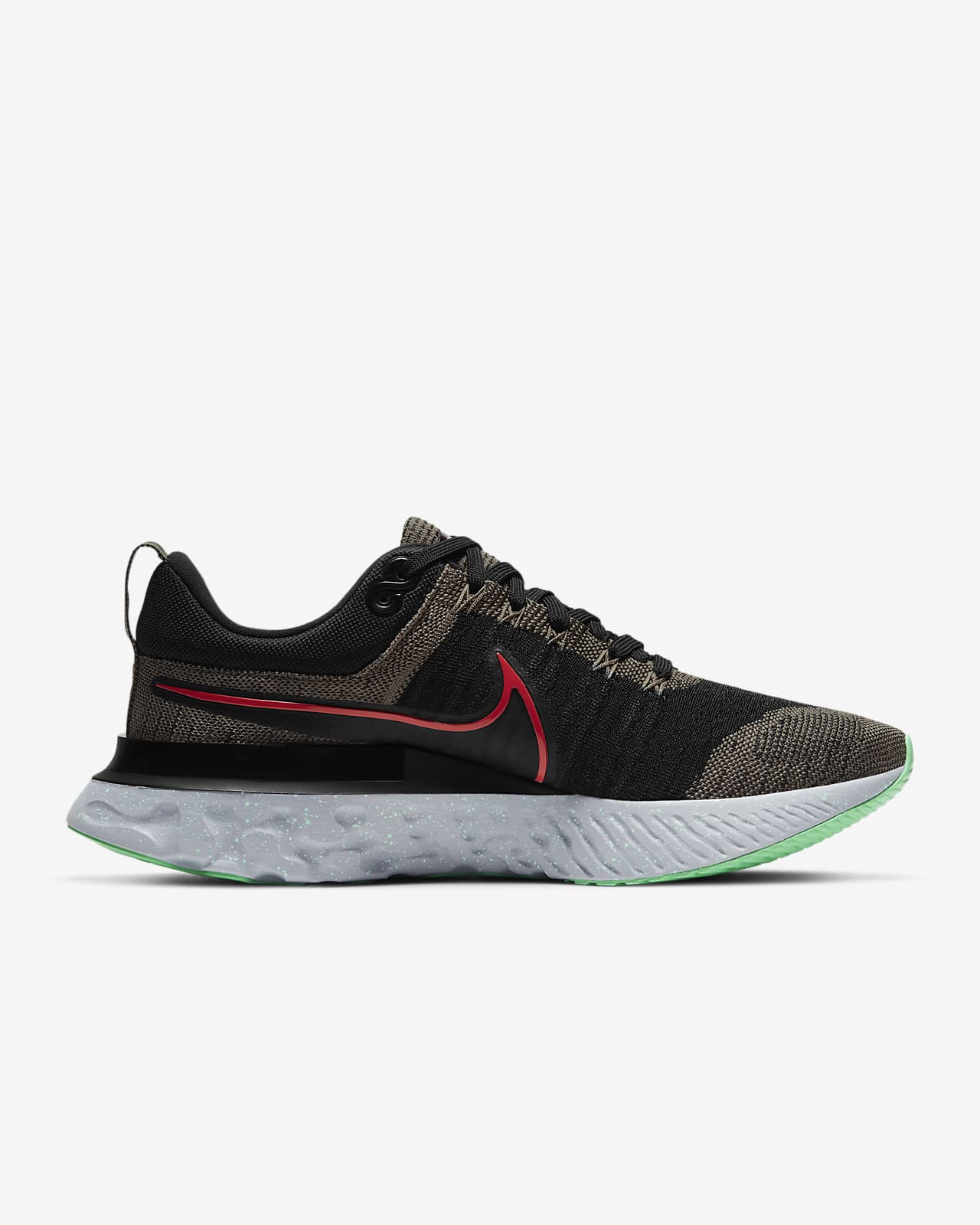 black nike shoes mens running