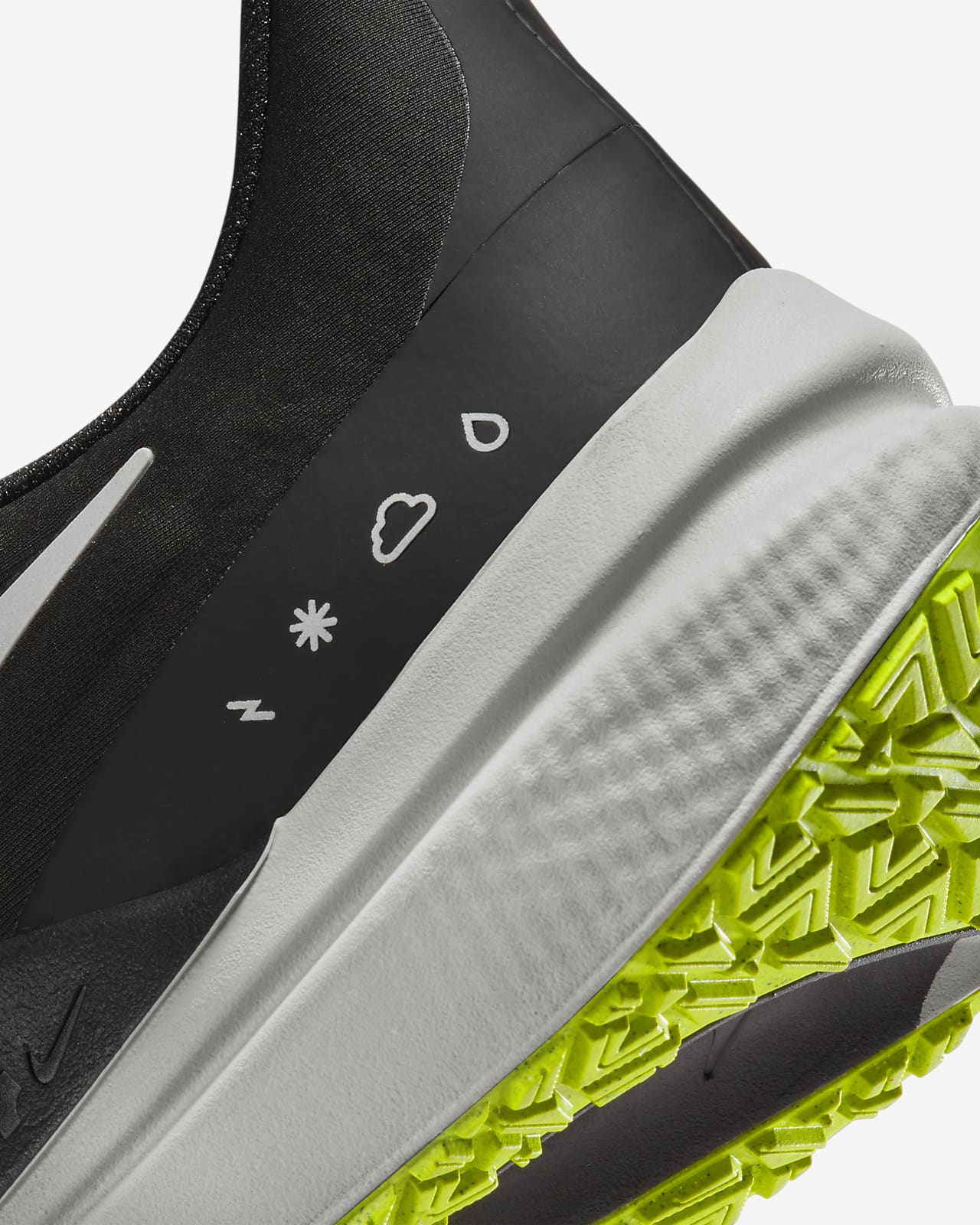 Nike Air Winflo 9 Shield Men's Weatherised Road Running Shoes. Nike GB
