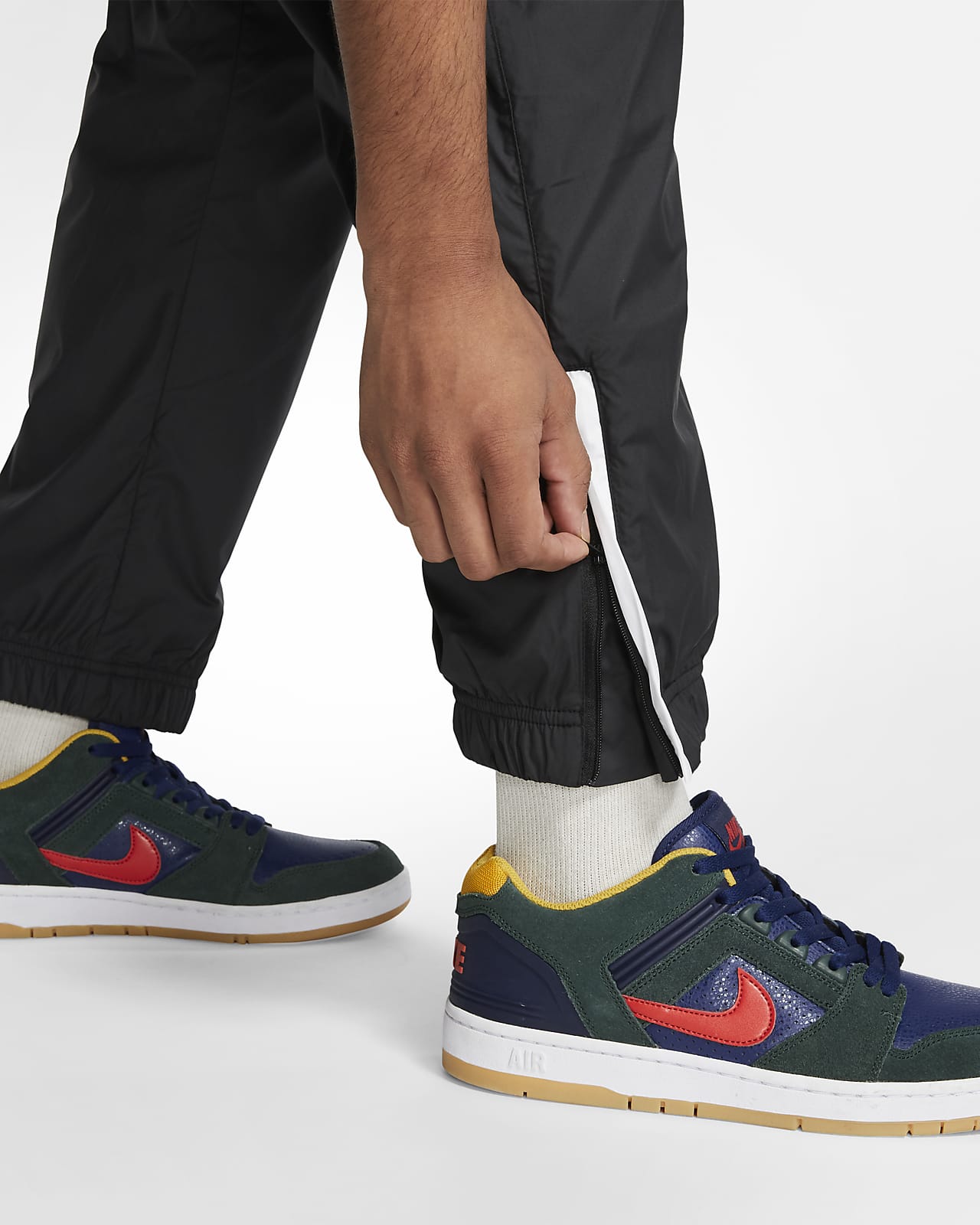 nike sb shield woven track pants