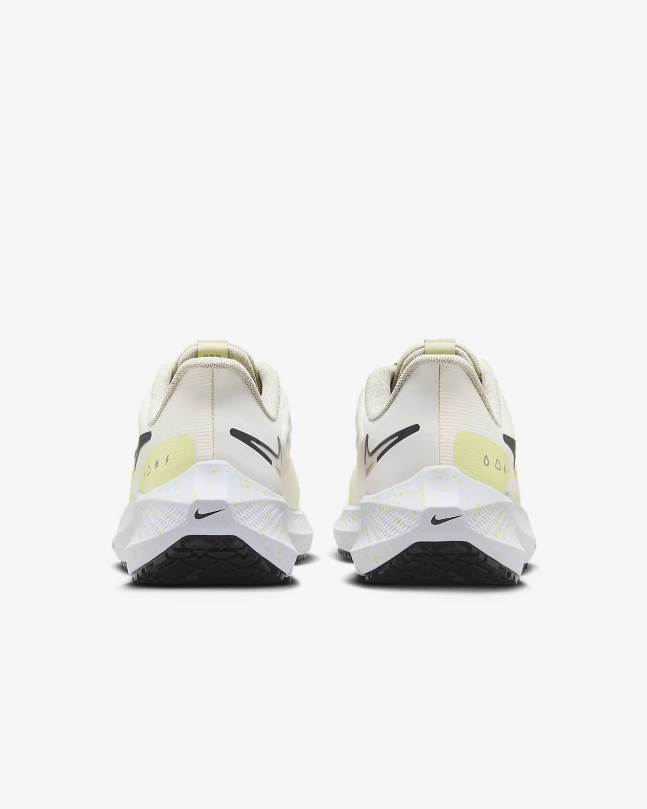Chaussons de sport intèrieur - Nike 39
