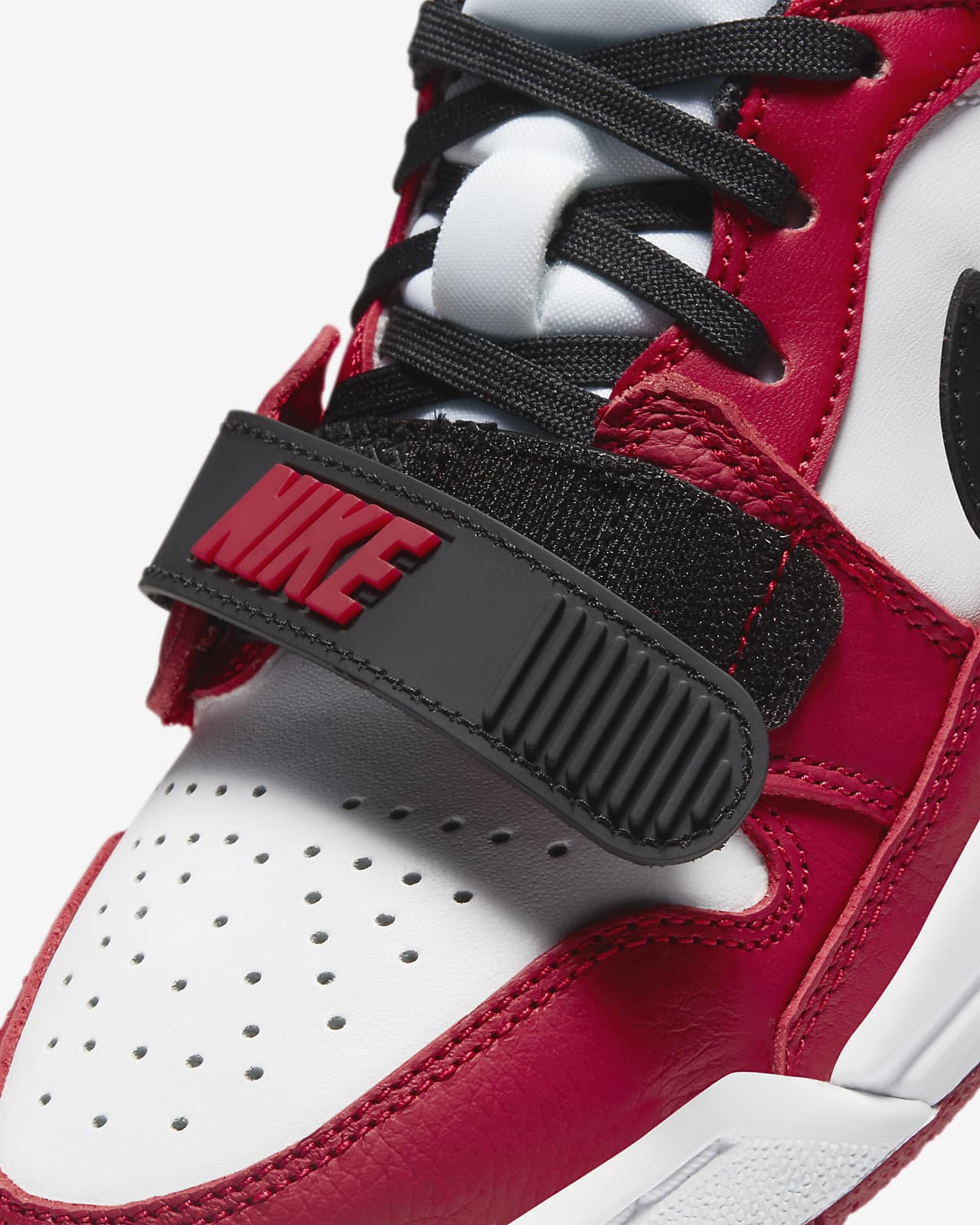 Air Jordan Legacy 312 Low Older Kids' Shoes. Nike LU