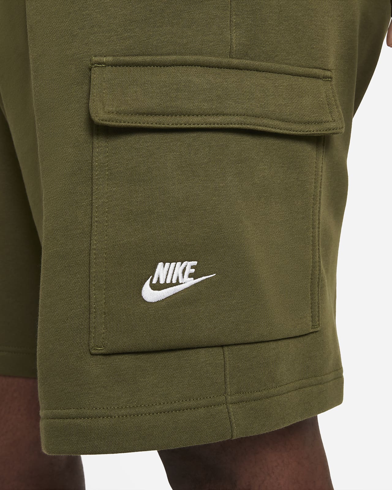 nike sportswear club men's cargo shorts