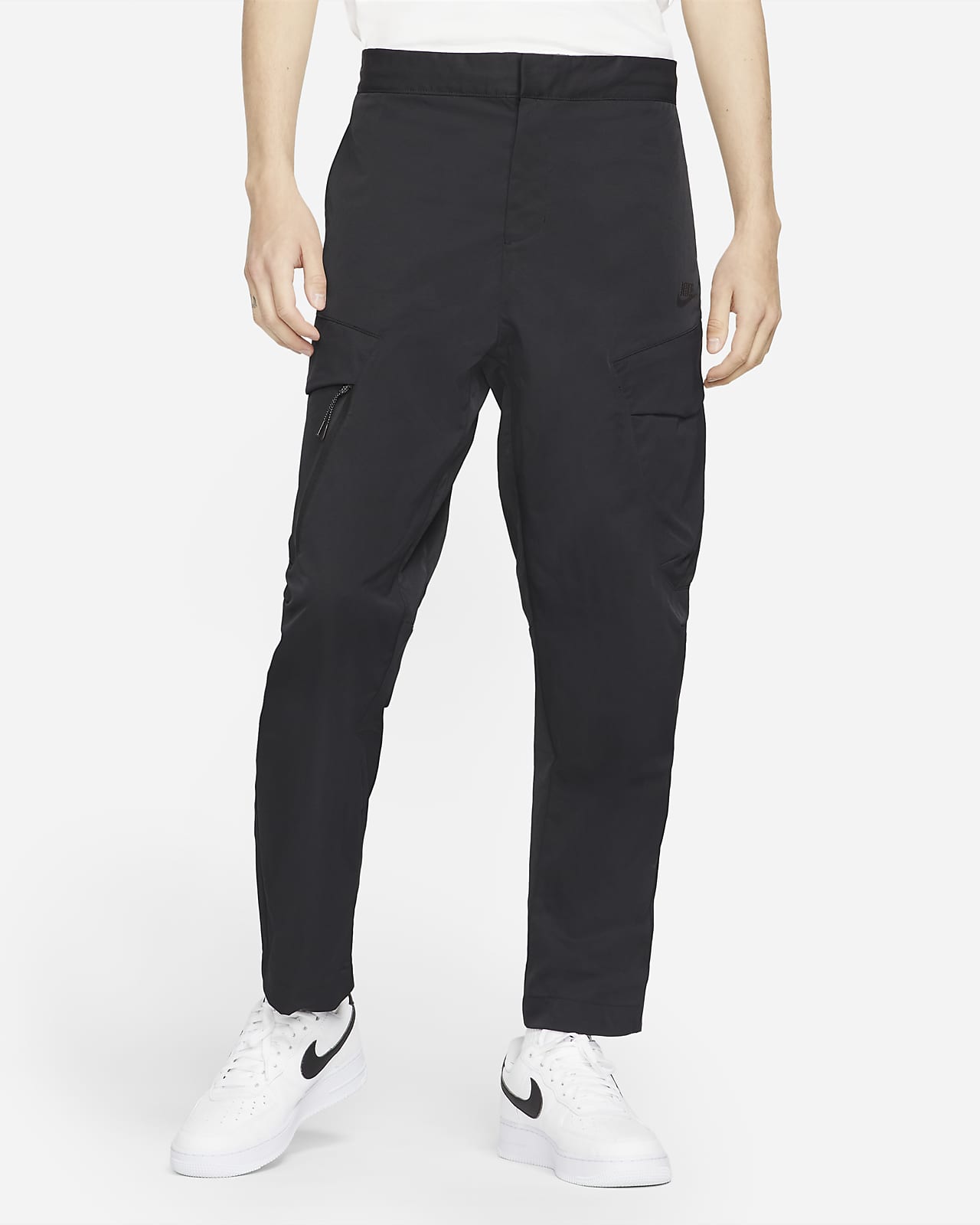 Woven Unlined Cargo Trousers. Nike 