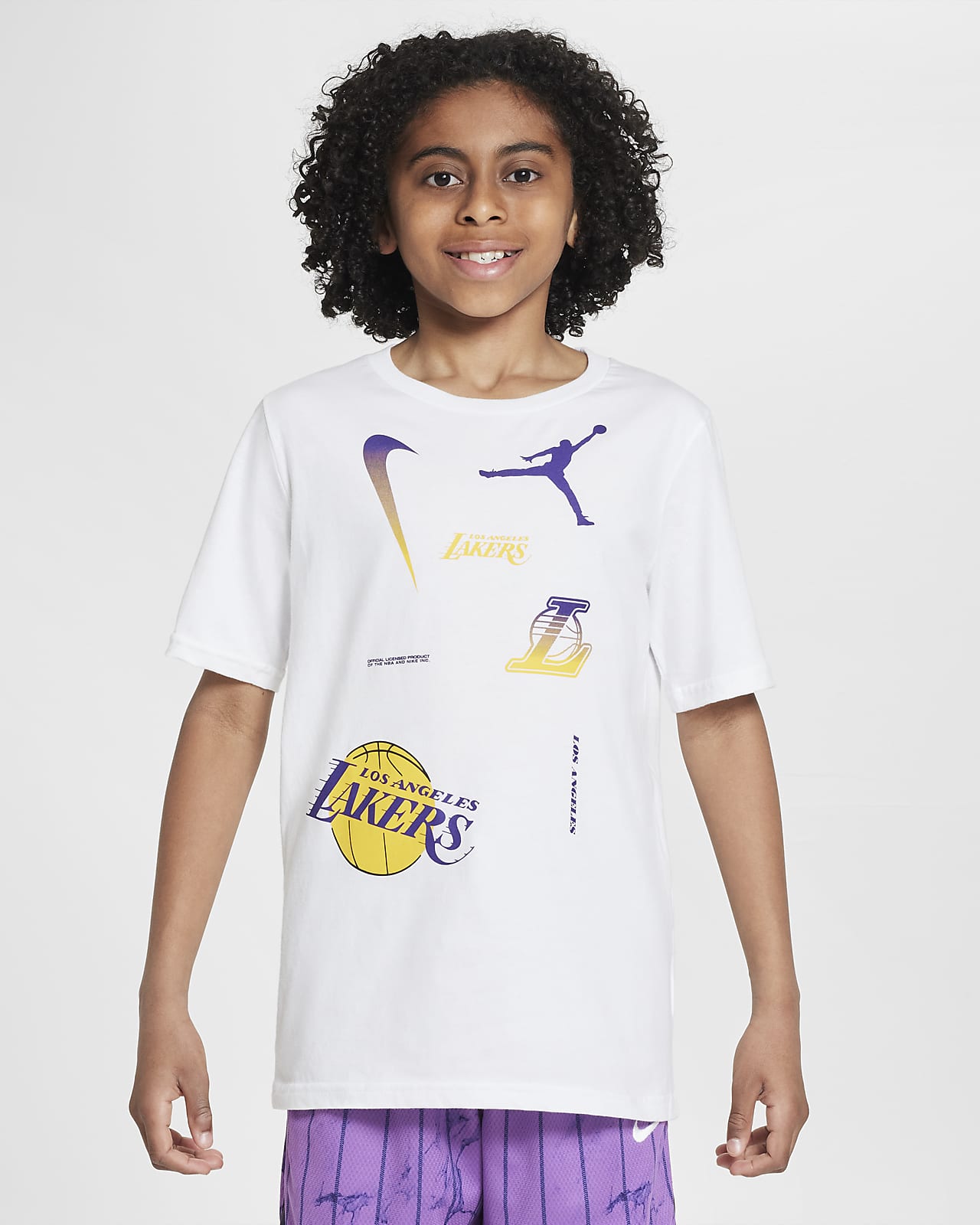 Los Angeles Lakers Courtside Statement Edition Jordan NBA Max90 póló nagyobb gyerekeknek
