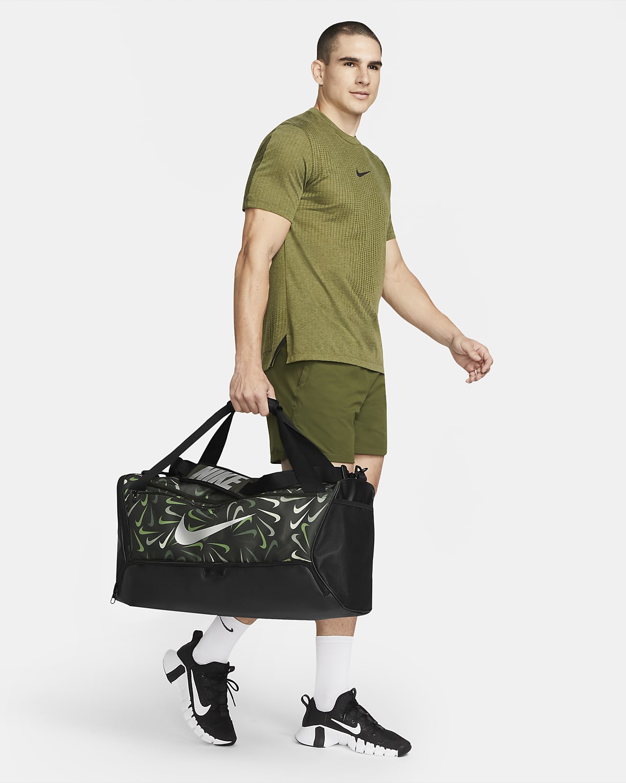 Nike Brasilia 9,5 Bolsa de deporte de entrenamiento con estampado (Mediana,  60 l). Nike ES