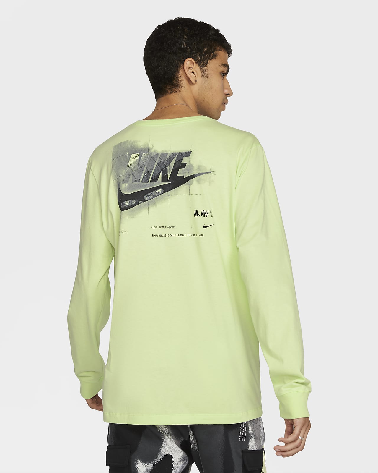 Nike Sportswear SNKRS Men's Long-Sleeve T-Shirt.