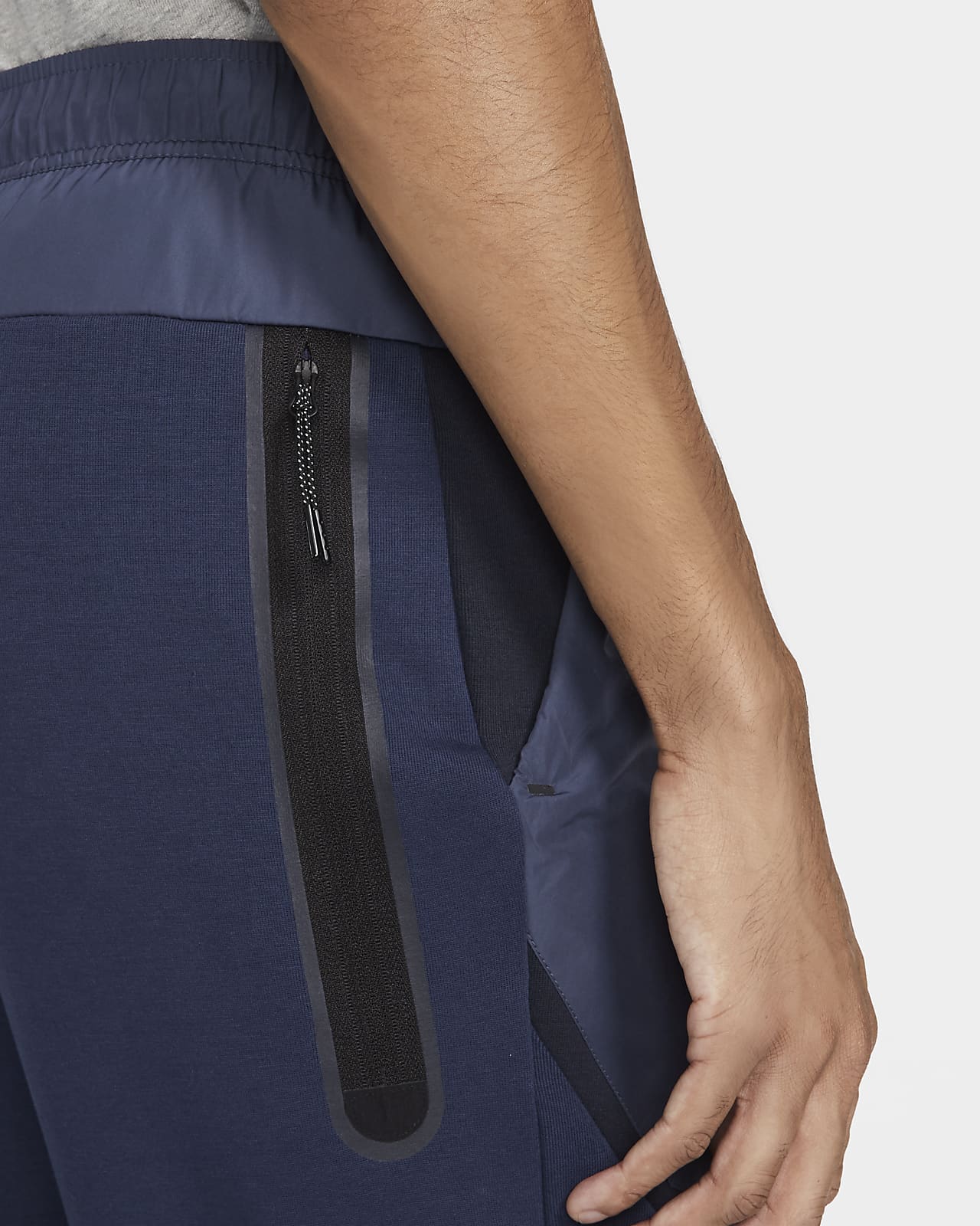 men's woven joggers