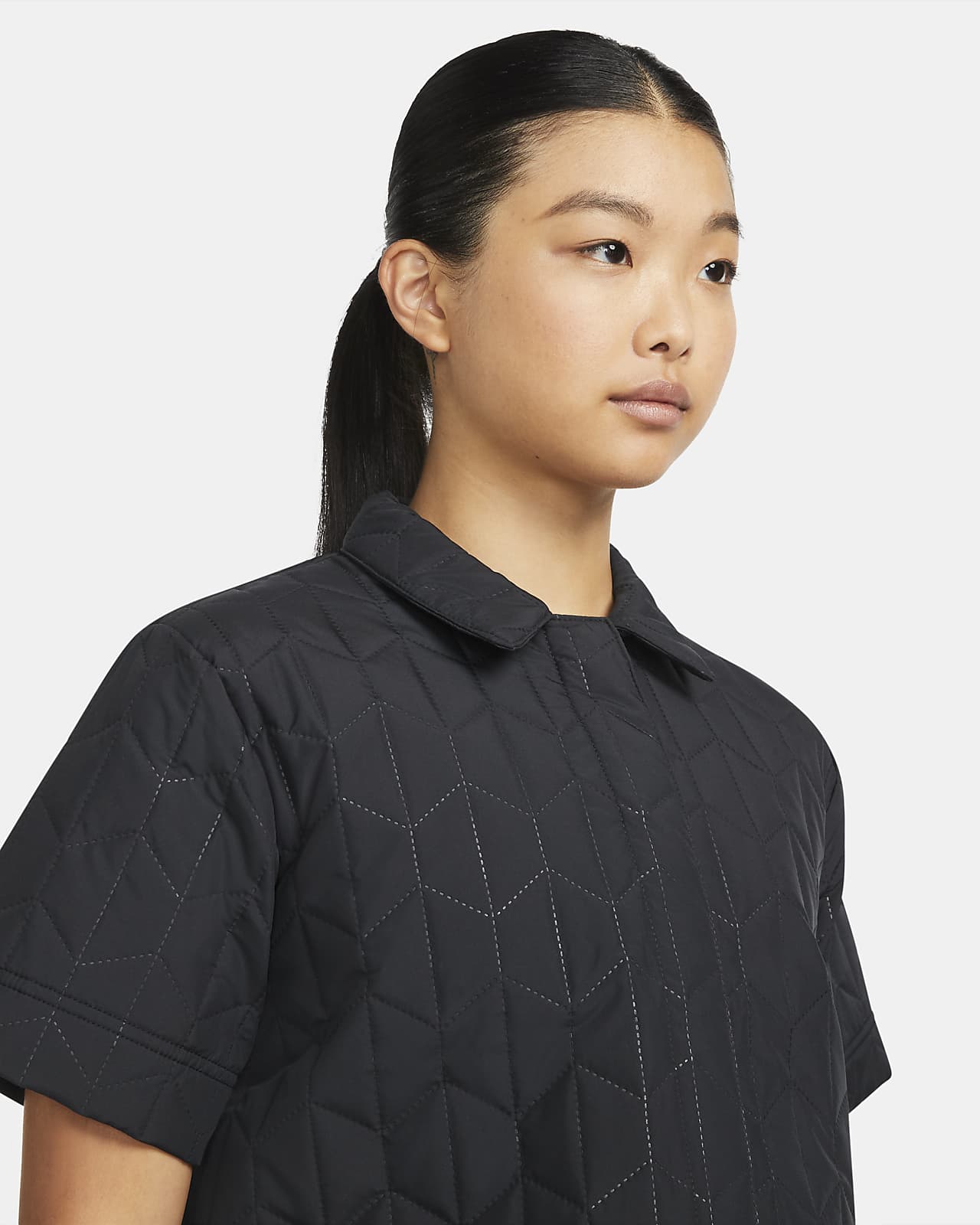 Nike Sportswear Essentials Women's Woven Short-Sleeve Top. Nike JP Nike Sportswear Essentials Women's Woven Short-Sleeve Top. Nike JP